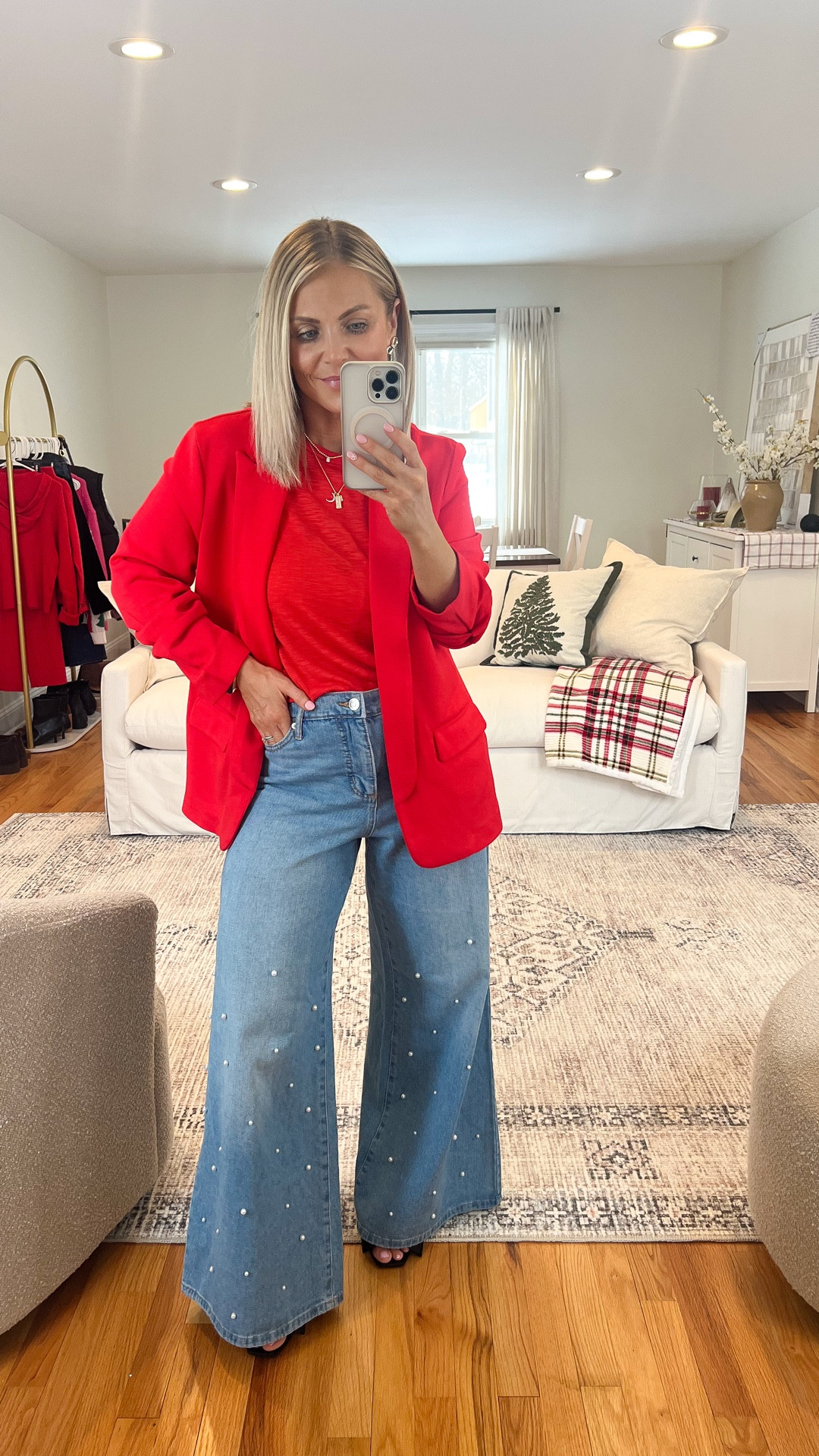 Walmart Holiday Outfit❤️



Holiday outfits, Walmart fashion finds, Walmart finds, Christmas outfits, NYE outfit, Christmas outfit under $50, Walmart outfits, Walmart holiday style, holiday party outfit

#LTKSeasonal #LTKPetite #LTKHoliday