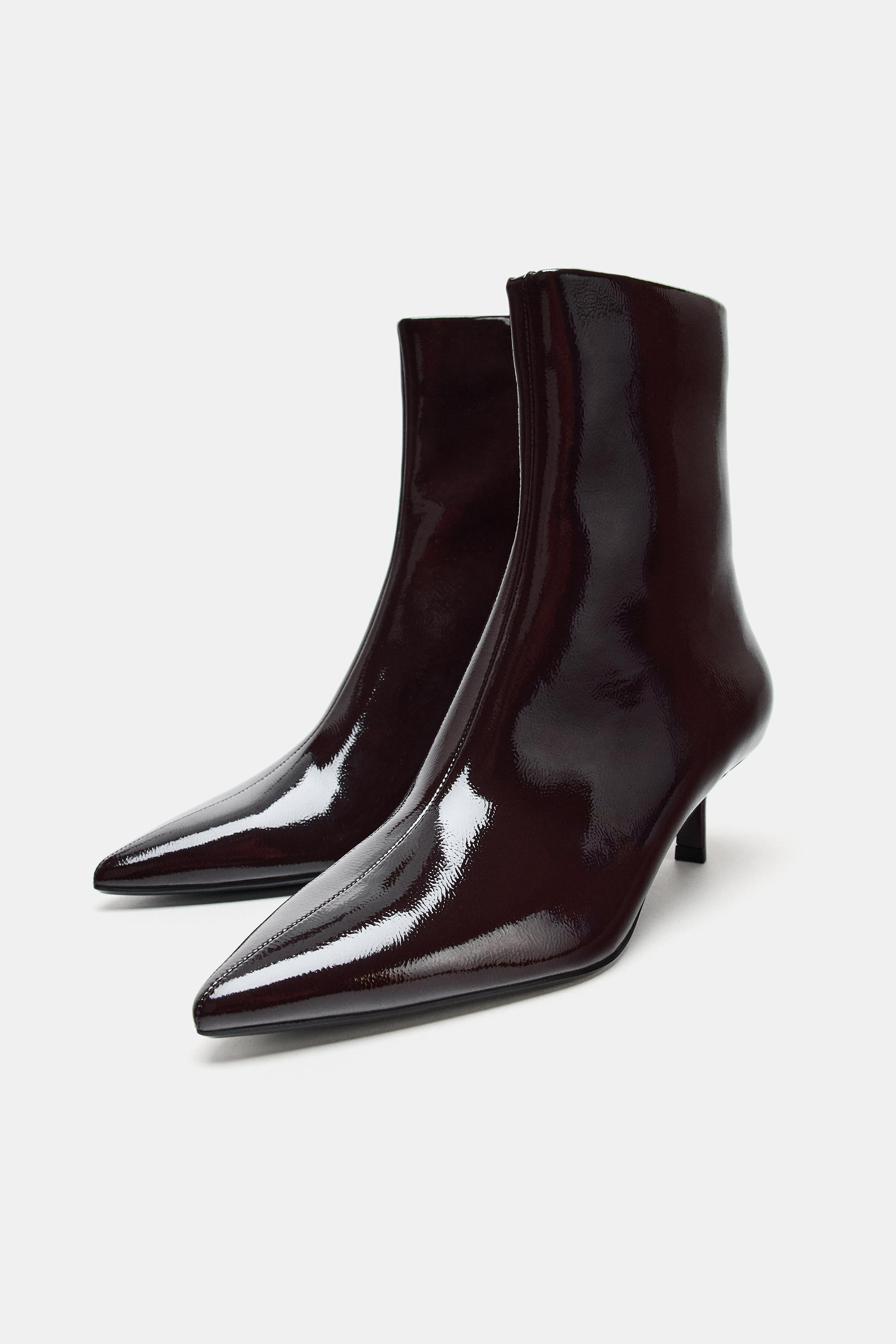 KITTENHEEL-STIEFELETTE IN LACKOPTIK | Zara DE