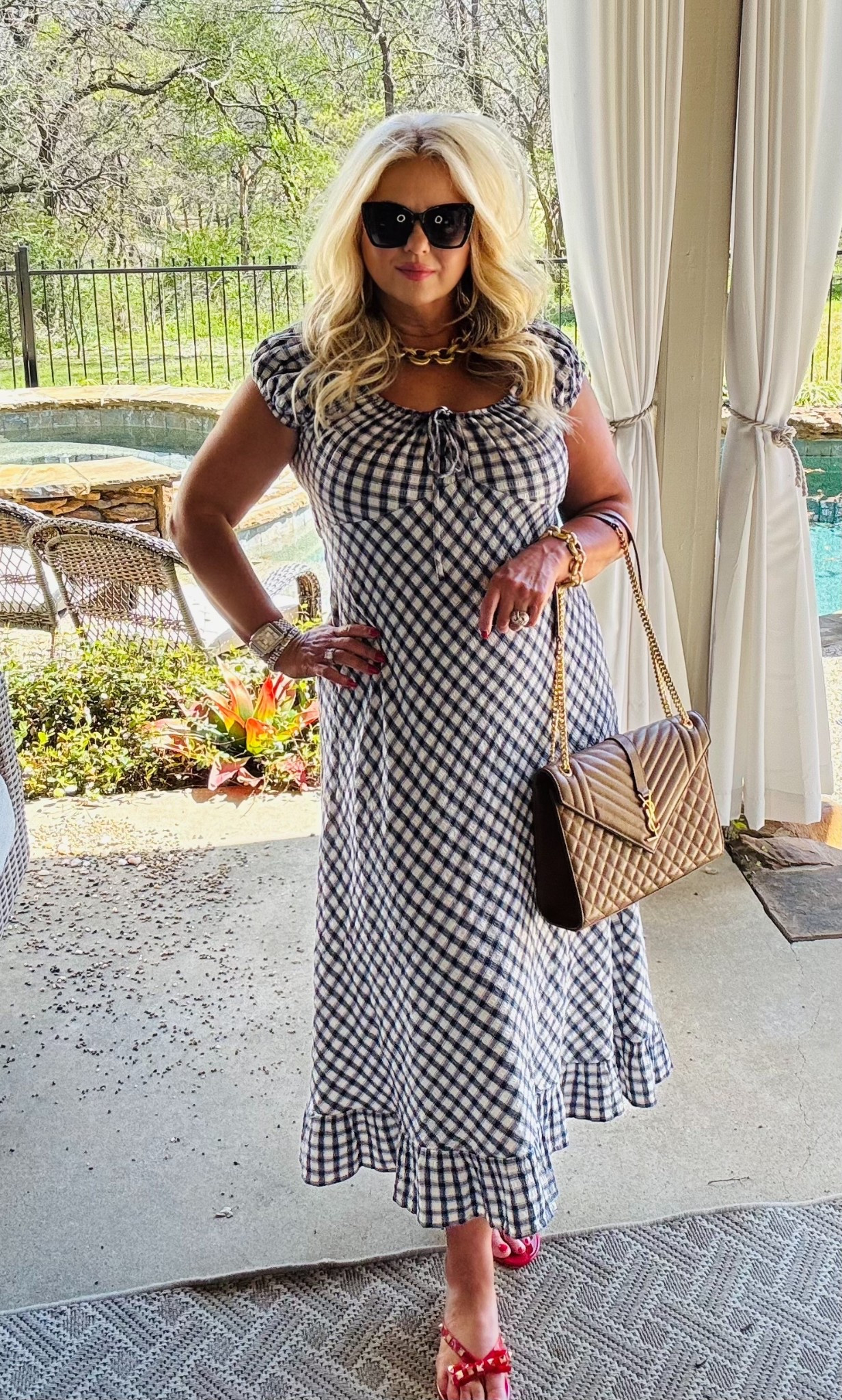 Navy/white Target dress with red Amazon dupe sandals that look identical to the very high end ones. They are GORGEOUS 💋

#LTKBeauty #LTKOver40 #LTKootd