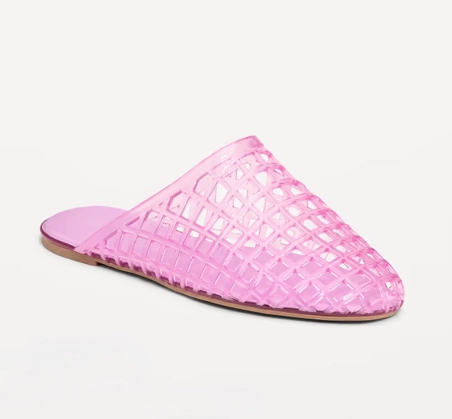 Comfiest Jelly Mules!! ✨

#LTKootd #LTKdayinmylife #LTKSaleAlert
