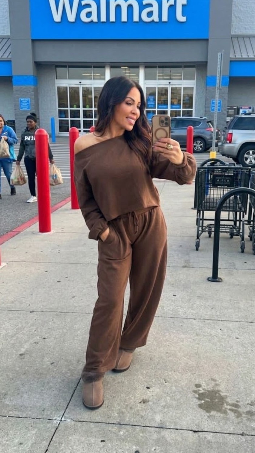 Just grabbed the coziest fall outfit from Walmart! Hurry! It’s selling out. 🤎🤎🤎
#walmartstyle