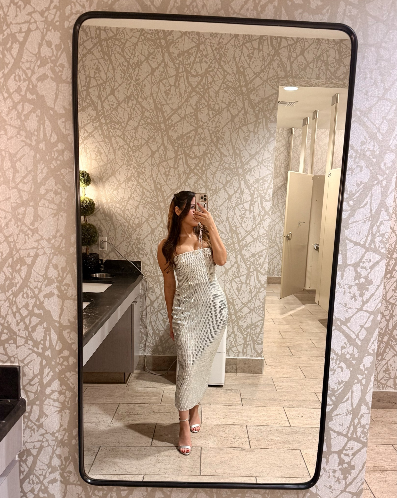 Christmas Party

Size 4

#LTKU #LTKPetite #LTKHoliday