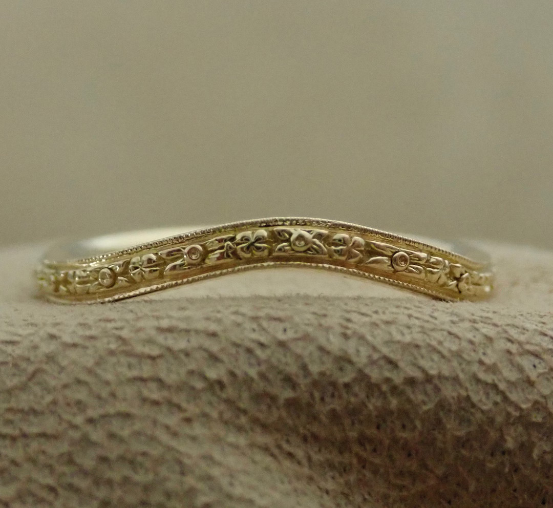 Curved 14k Yellow Gold Wedding Band: Orange Blossom Carved Contour Ring - Etsy | Etsy (US)