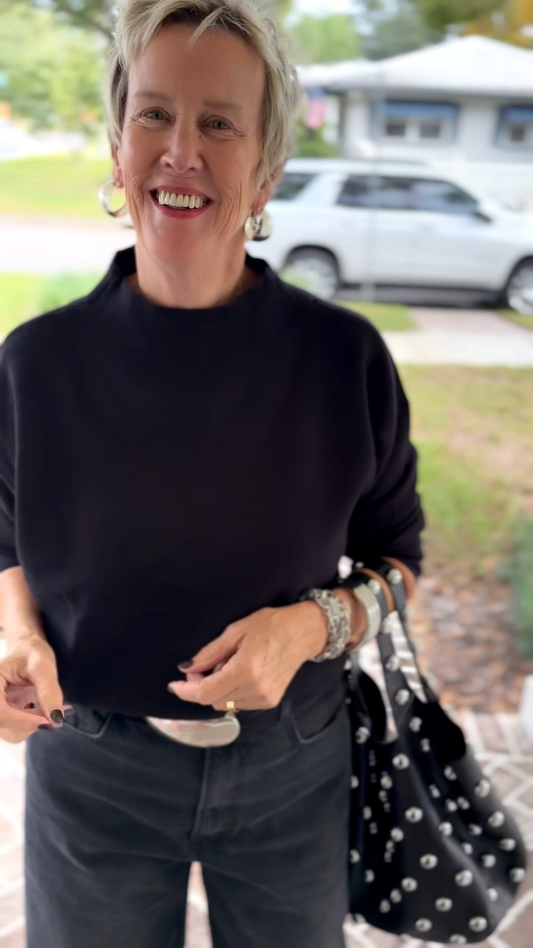 grandma style // black + silver 

#LTKootd #LTKCyberWeek #LTKmomlife