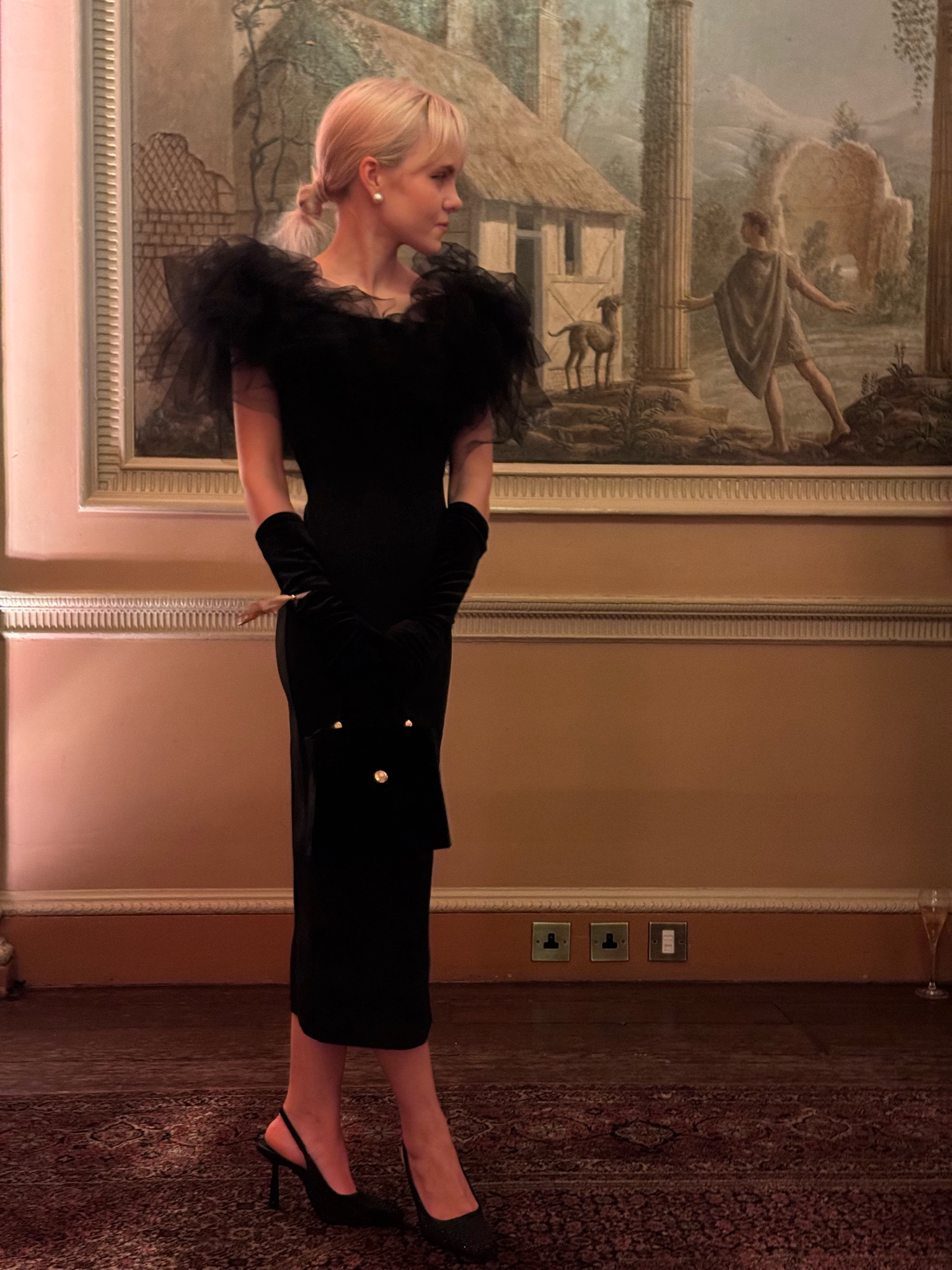 Old Hollywood glamour look 🤍

#LTKFashionMonth #LTKluxury #LTKeurope