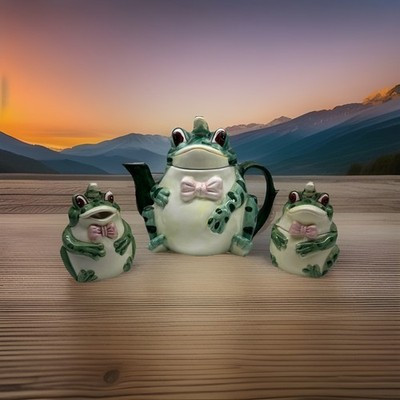 VTG Hand Painted Ceramic Frog Teapot With Matching Creamer And Sugar Pots | eBay US