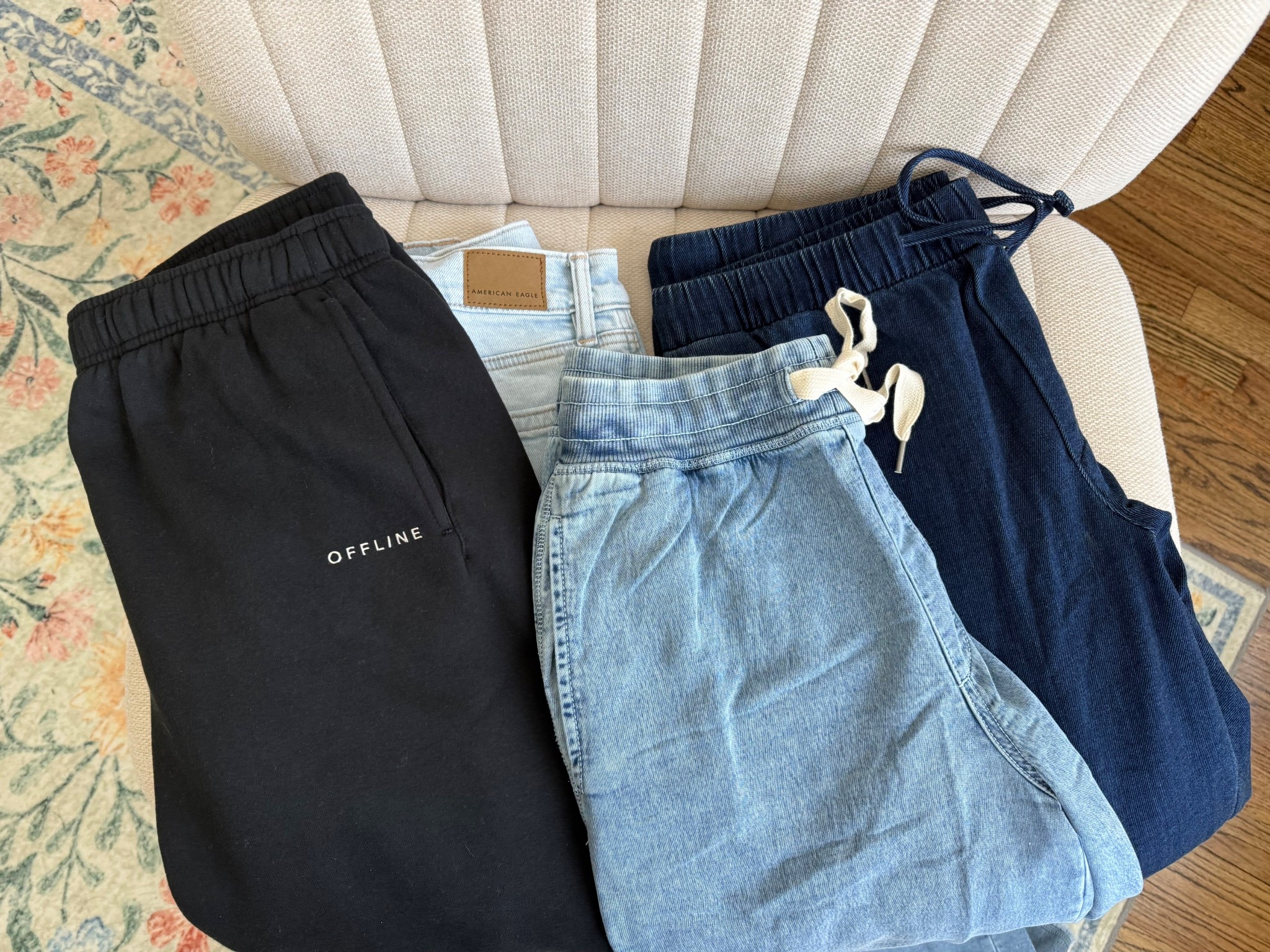 Sizing up + prioritizing comfort lately 🤍 picked up two pairs of American Eagle denim with stretchy waists, sized up in jeans, and size L sweatpants. All bump-friendly and so comfy—10/10 recommend if you’re pregnant or just want room to breathe. 

#LTKmomlife