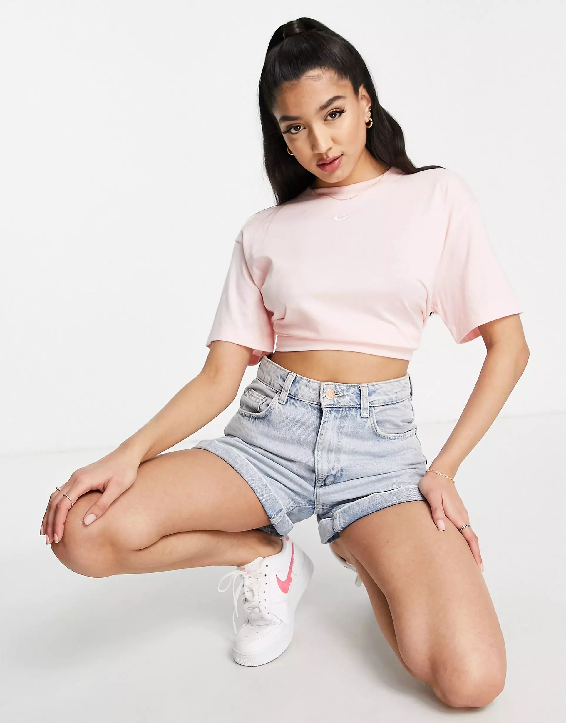 Nike Essentials boyfriend T-shirt in pink | ASOS (Global)