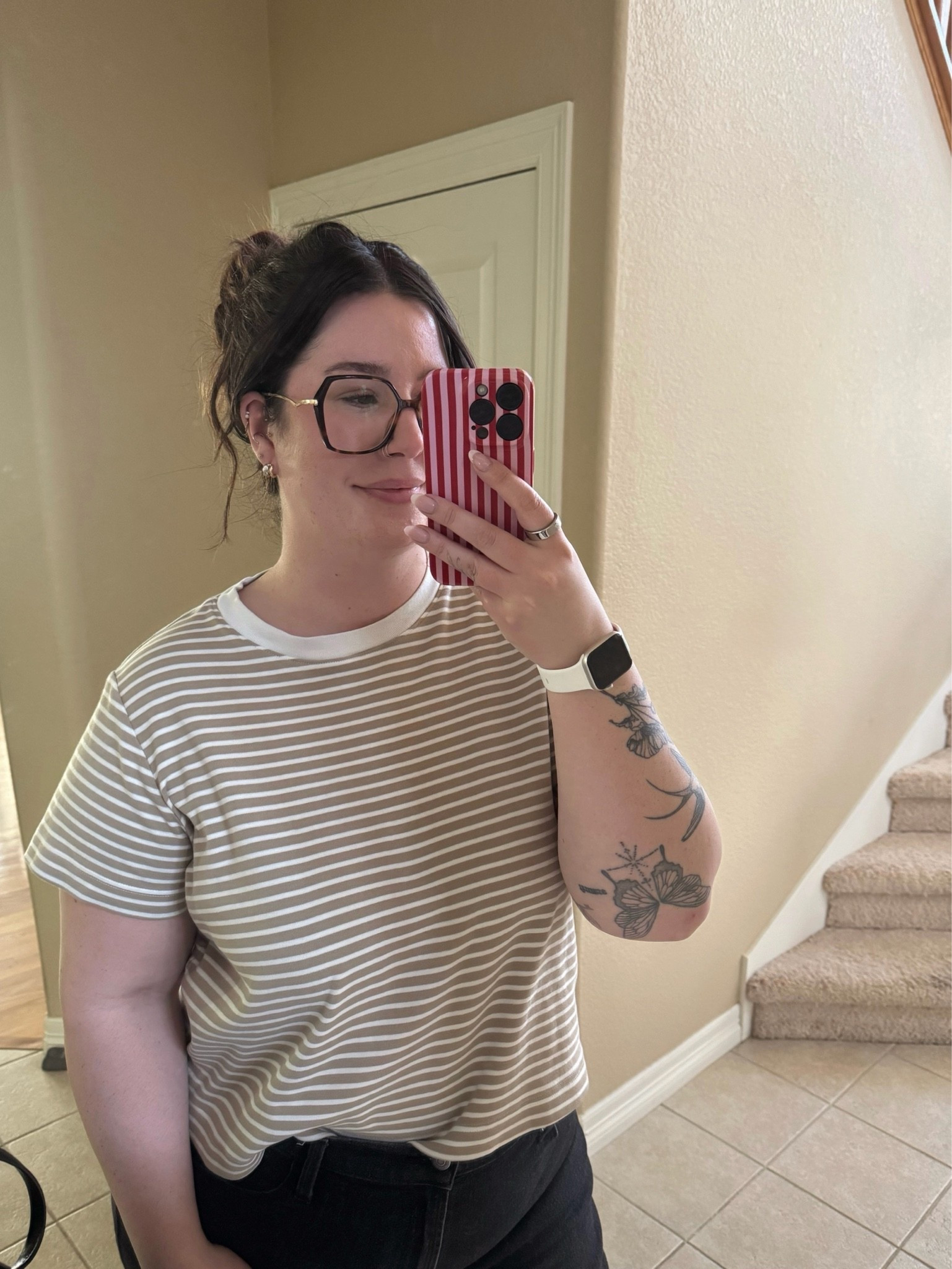 My FAVORITE Old Navy boxy tee🤎

#LTKootd #LTKPlusSize #LTKMidsize