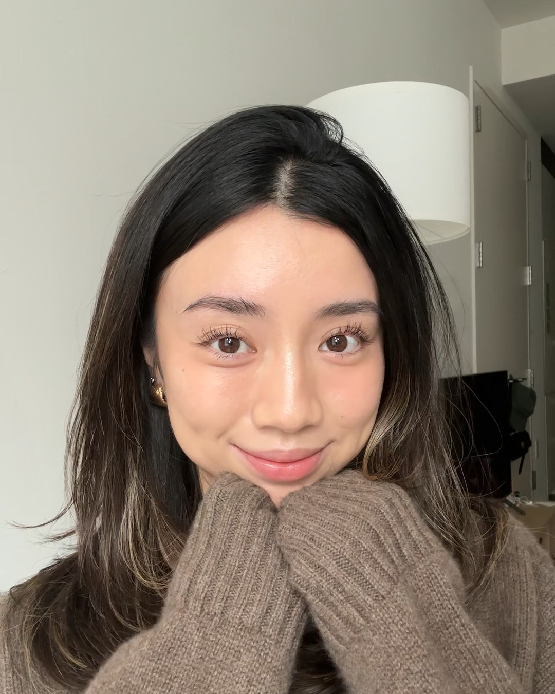 my everyday soft glam makeup look! perfect for the office or a date 



#LTKasia #LTKbeauty #LTKdatenight