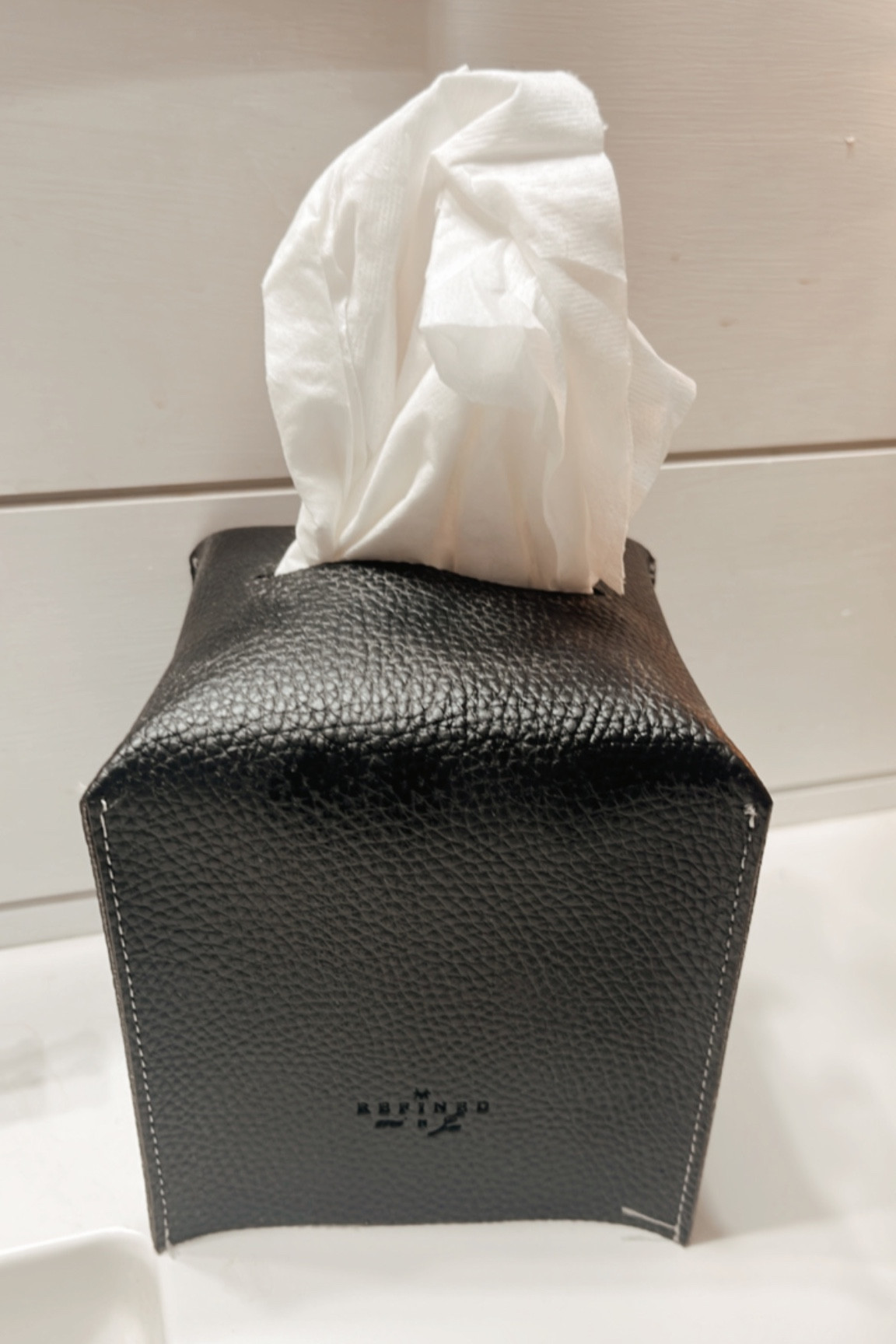 A -chooo need this 🤧
.
.
Tissue box cover with several color options 

#LTKFind #LTKGiftGuide #LTKhome