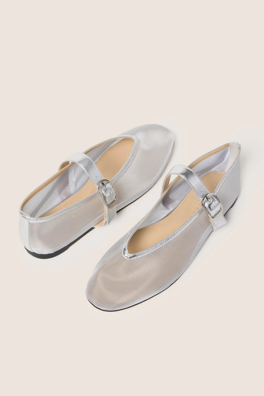 Godina Flat | Evereve