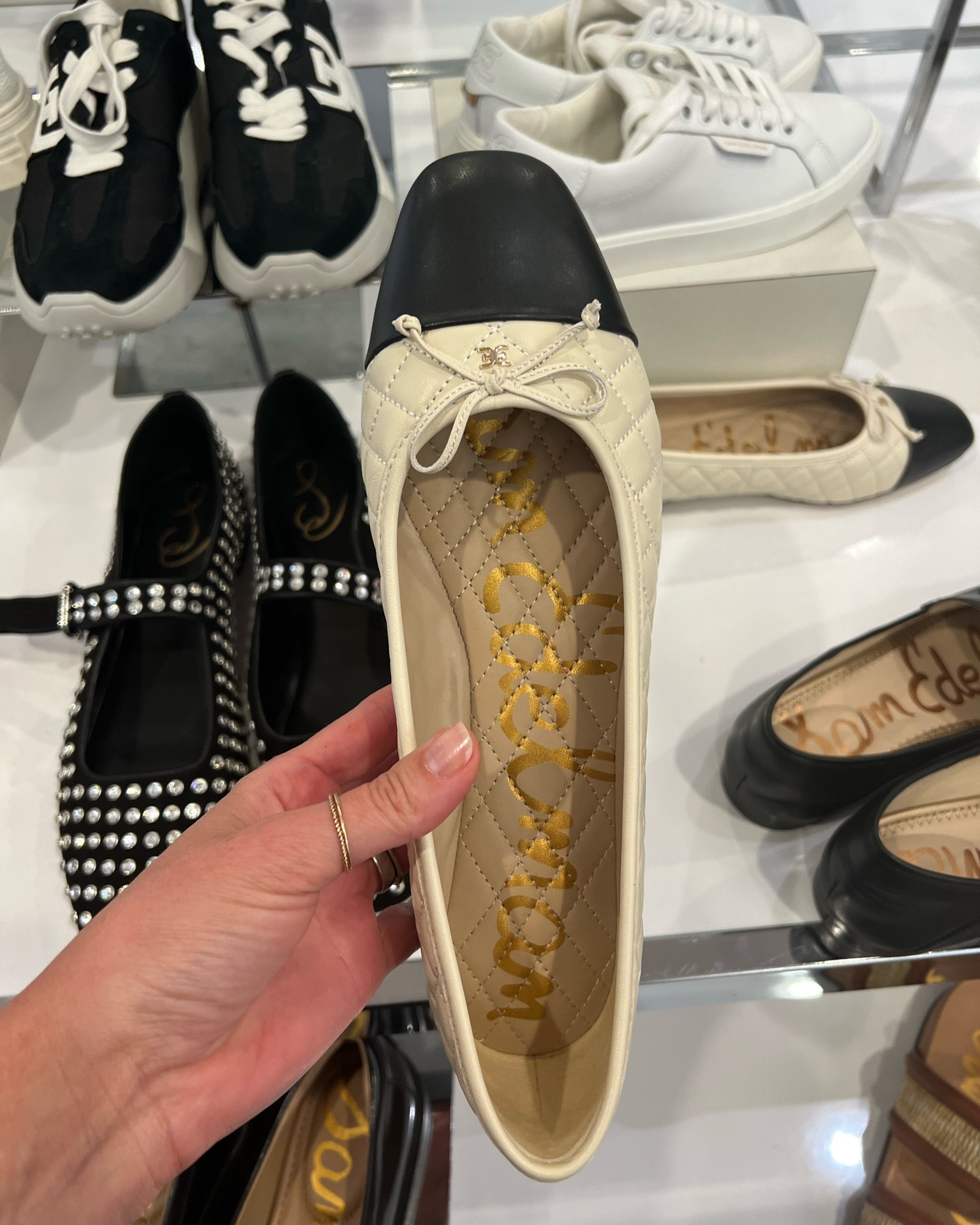 Work flats, cap toe flats

#LTKShoeCrush #LTKWorkwear