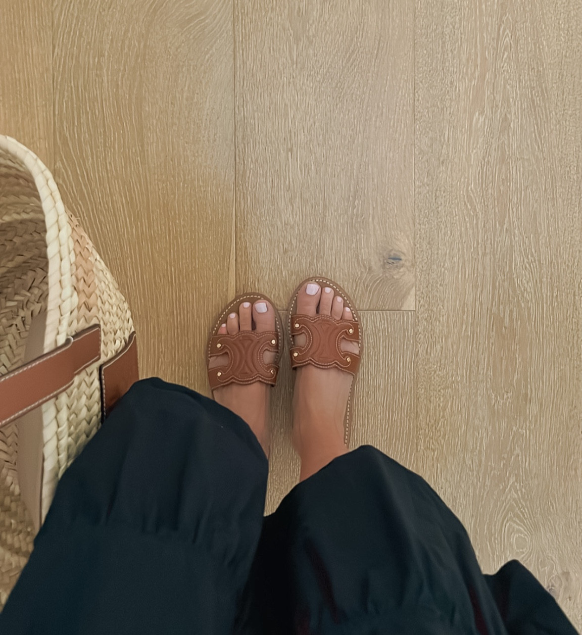 ★関税込★CELINE★(W) Celine Triomphe Mule in Calfskin Tan Celine Triomphe Mule in Calfskin (Tan) | QX Glamour