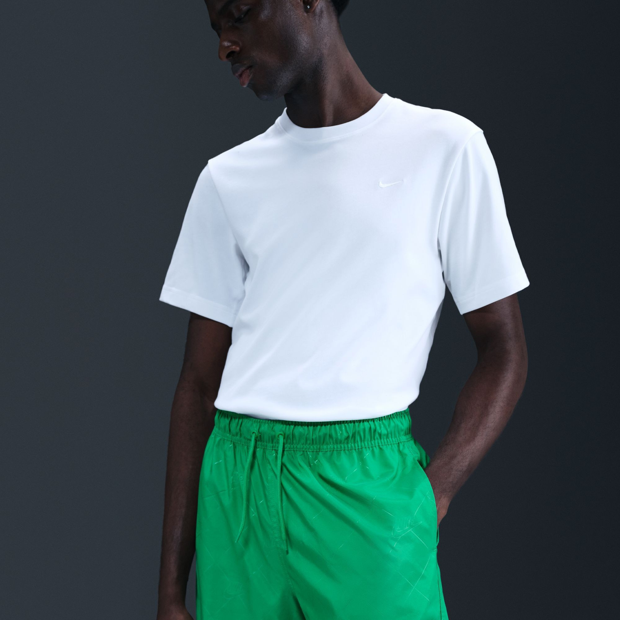 Nike Men's Club Woven Embossed Flow Shorts, Small, Stadium Green | Going Going Gone