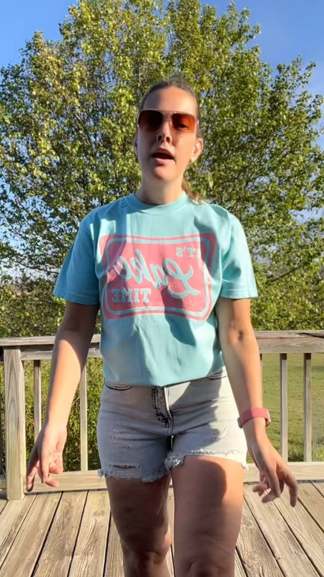 Summer outfit = DONE ☀️ Just pick your shorts and get a surprise tee that’s cute, comfy, and helps hide the tummy—no overthinking required.
20% off discount code: jessieheatherly 

#midsizefashion #summeroutfits #tummycontrolstyle #easyoutfits #boutiquefinds

#LTKootd #LTKmomlife #LTKMidsize