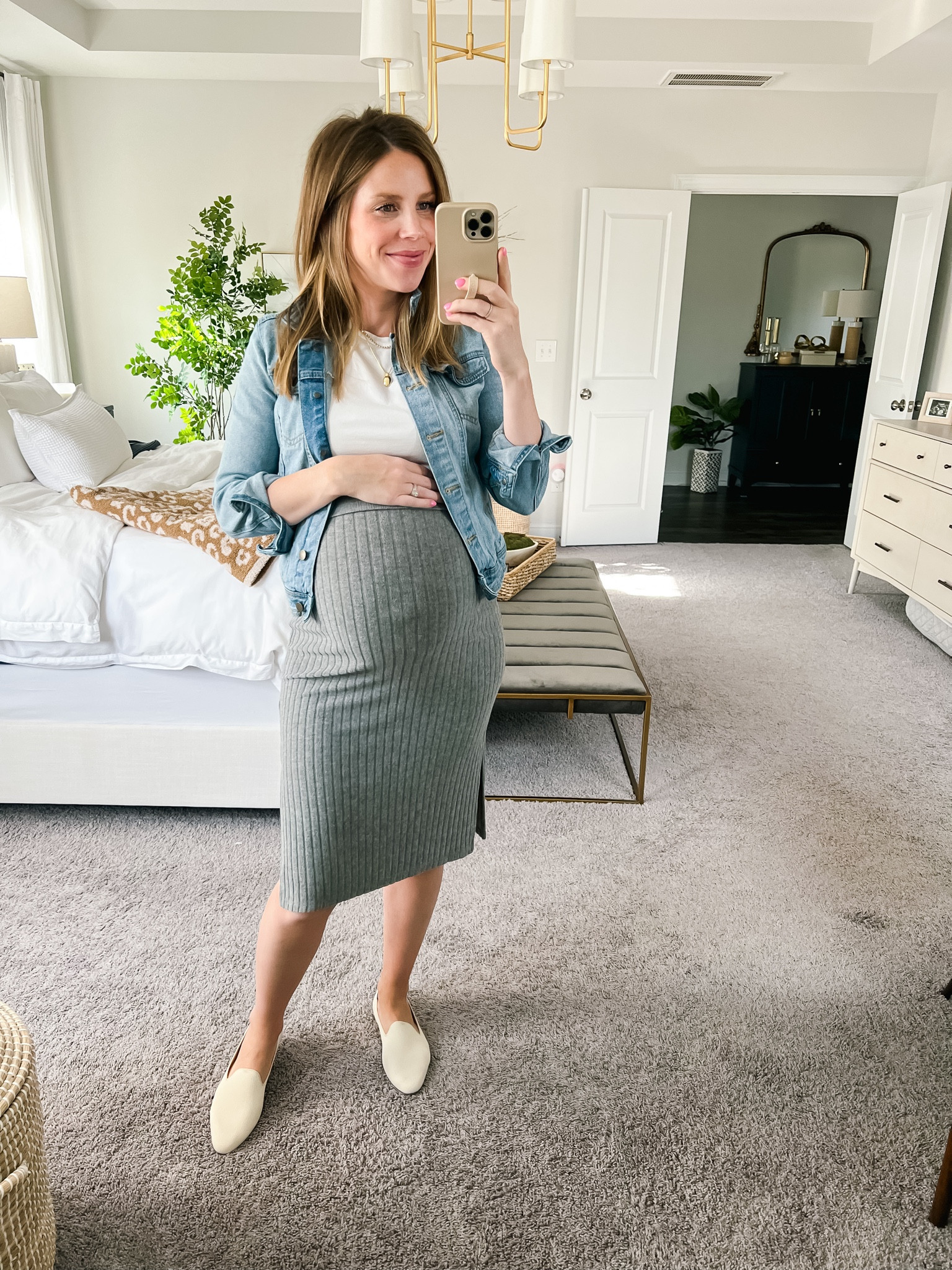 While I love to shop and add new things to my closet, I hold onto my best finds for yeaaaars. This skirt is from Anthropologie probably 4+ years ago and I still wear it regularly! Scroll over for a photo of me wearing it 39 weeks pregnant with Liam 🫶🏼 outfit details & similar items are linked in LTK 

#LTKbump #LTKunder100
