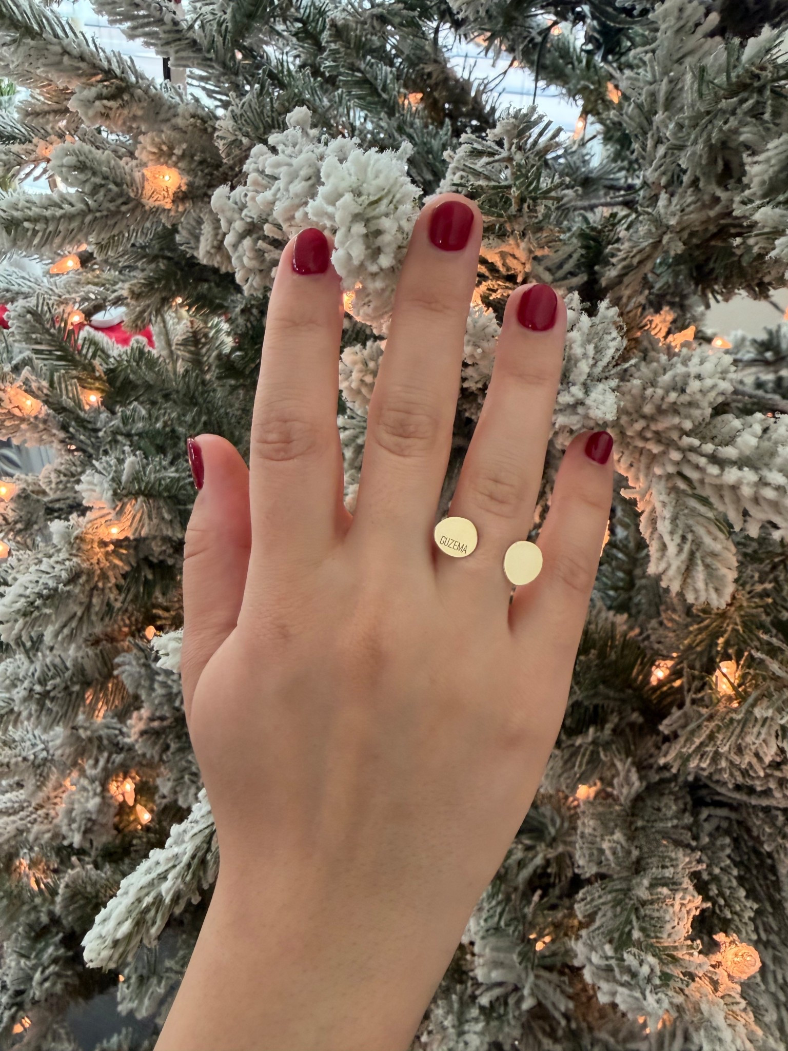 So many of you have been asking about the gold ring I’ve been wearing nonstop 
It’s the Flats Ring from @guzema_jewelry clean, minimal, and honestly goes with everything.

#SeeninGuzema #JewelryInspo #MinimalStyle #GoldRingStyle #ClassicCollection 

#LTKGiftGuide #LTKHoliday #LTKootd