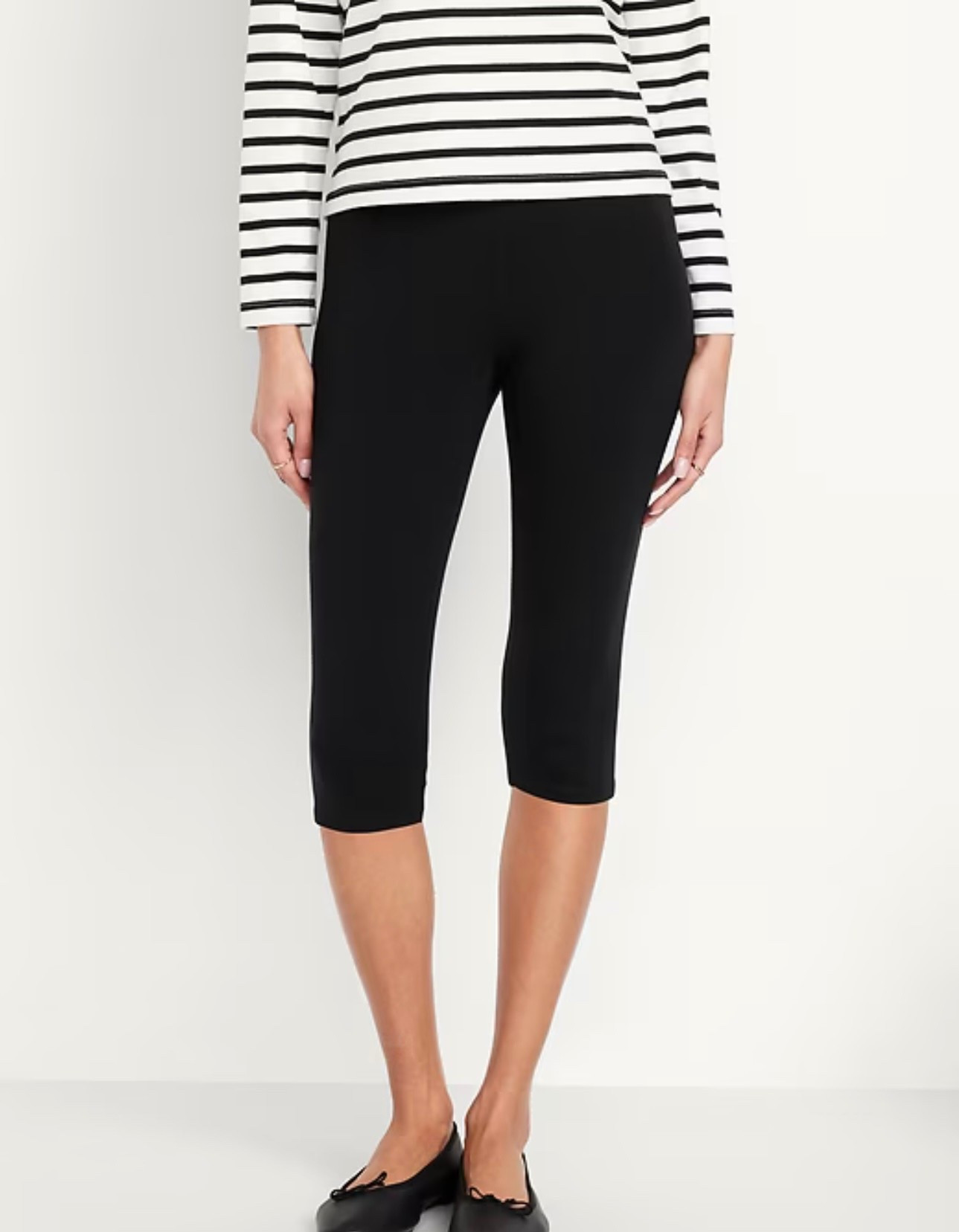 Capri leggings are all the rave right now! These are only $10 right now at old navy ✨

#LTKSaleAlert #LTKgrwm #LTKootd