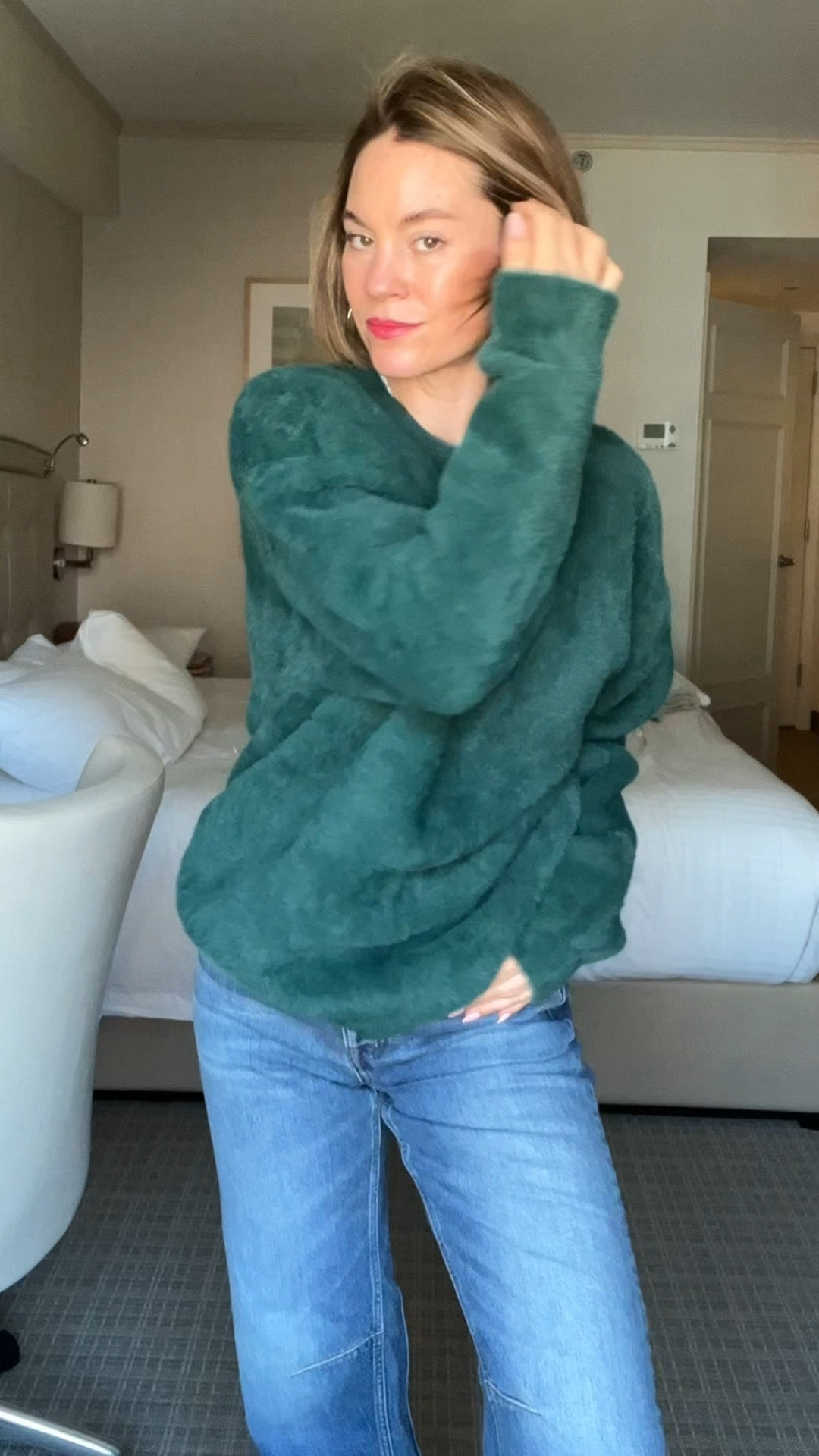 Cozy Fall OOTD barrel jeans // size down I’m usually a 27 but I got a 25

#LTKOver40 #LTKHoliday #LTKVideo