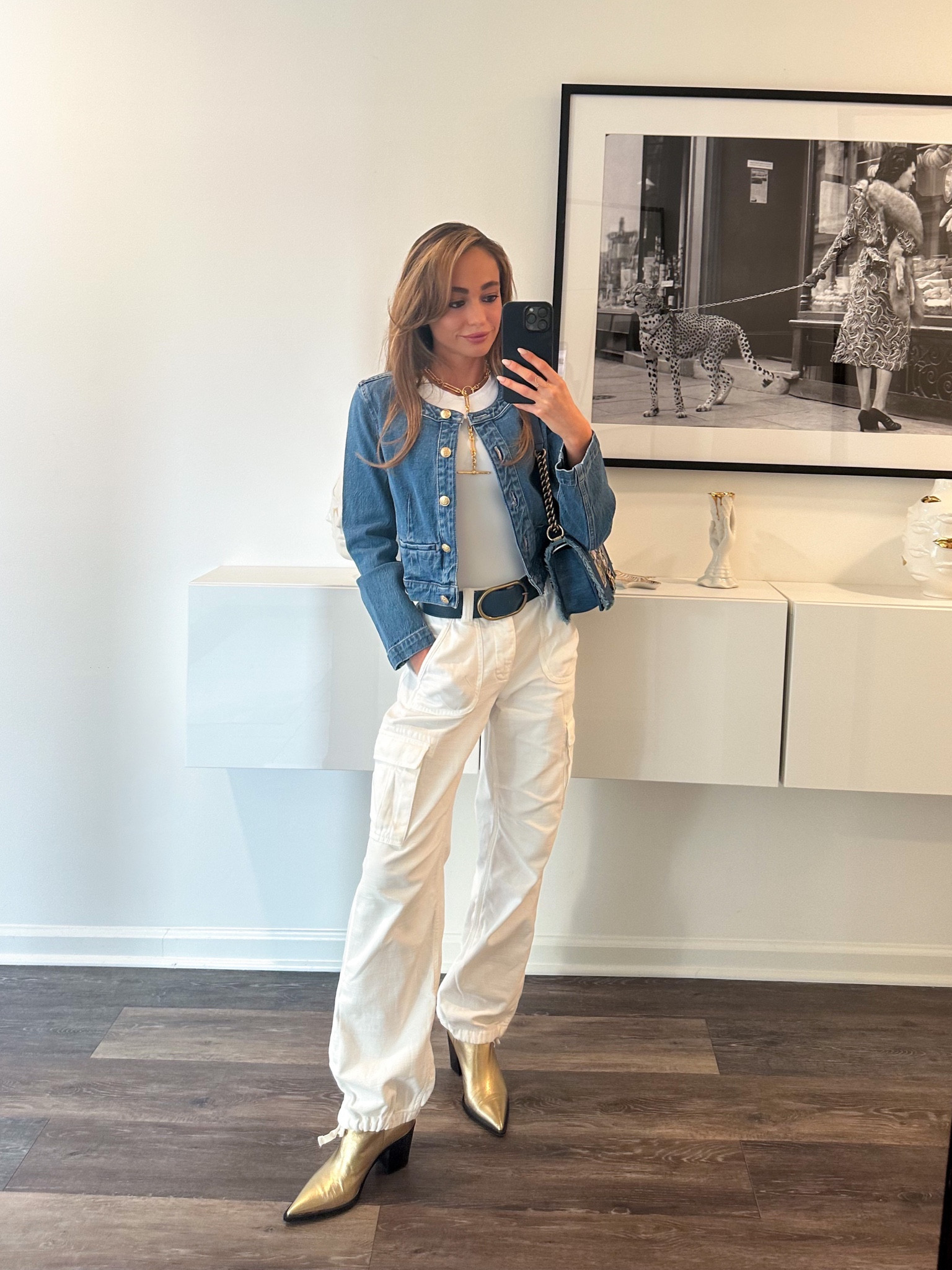 The cool new pants your closet's been missing...with a flattering high rise, classic cargo details and an optional cinched hem.

Paired with the perfect go-to layer that’s just as polished and even more timeless- a cropped denim lady jacket. 

#LTKstyletip #LTKworkwear #LTKSeasonal