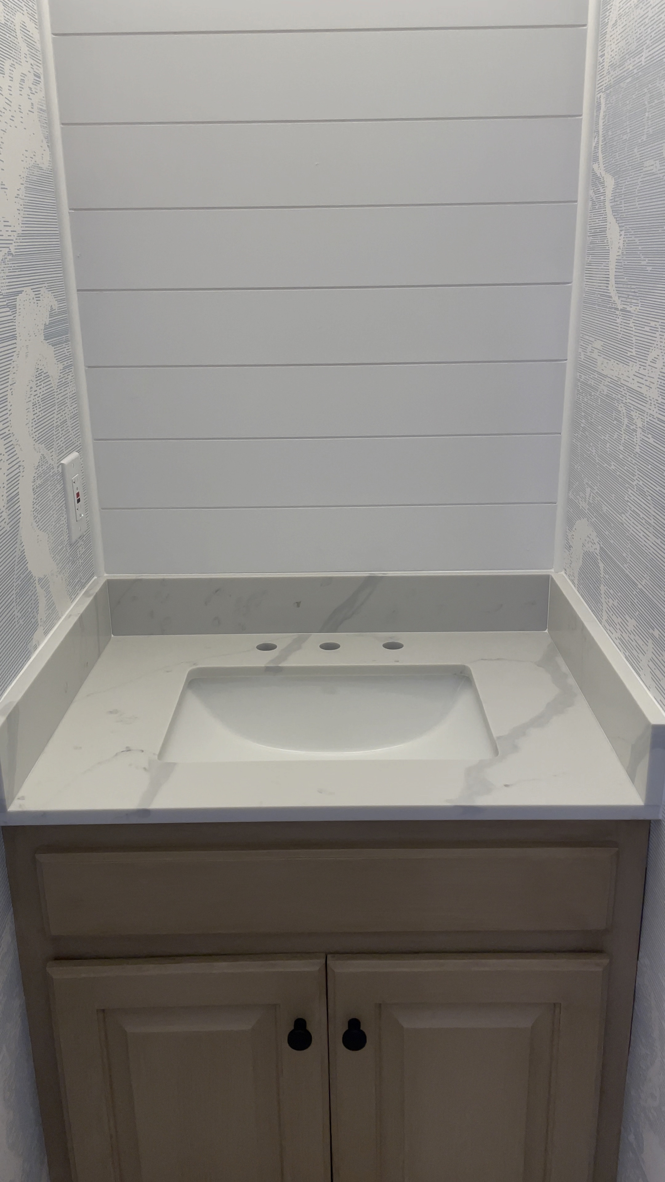 Everything I’ve used on the vanity so far! 

#LTKVideo #LTKhome