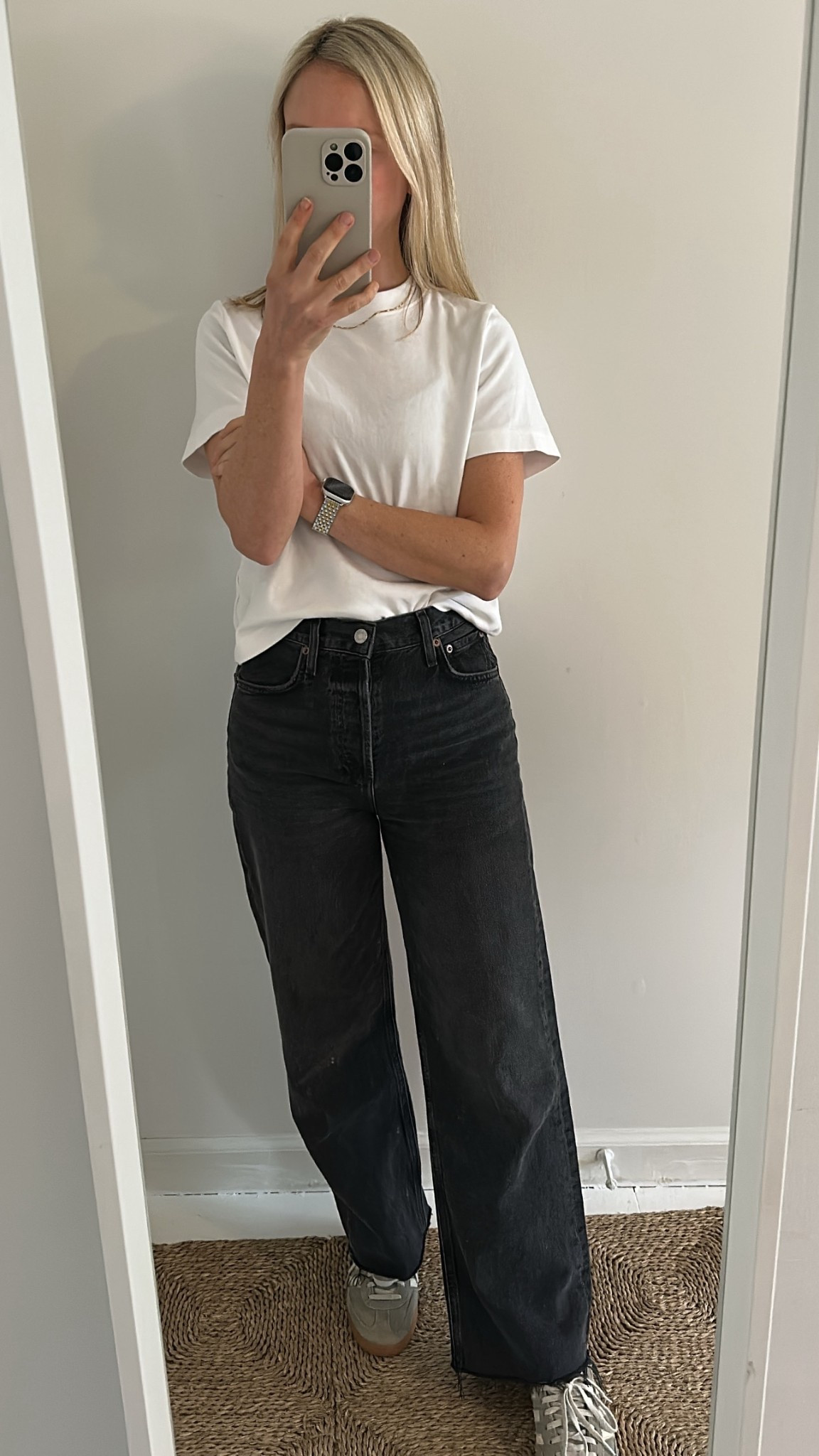 another pair that i like, the ren but in a different wash. very comfy. wearing a 25. 

#LTKPetite #LTKStyleTip