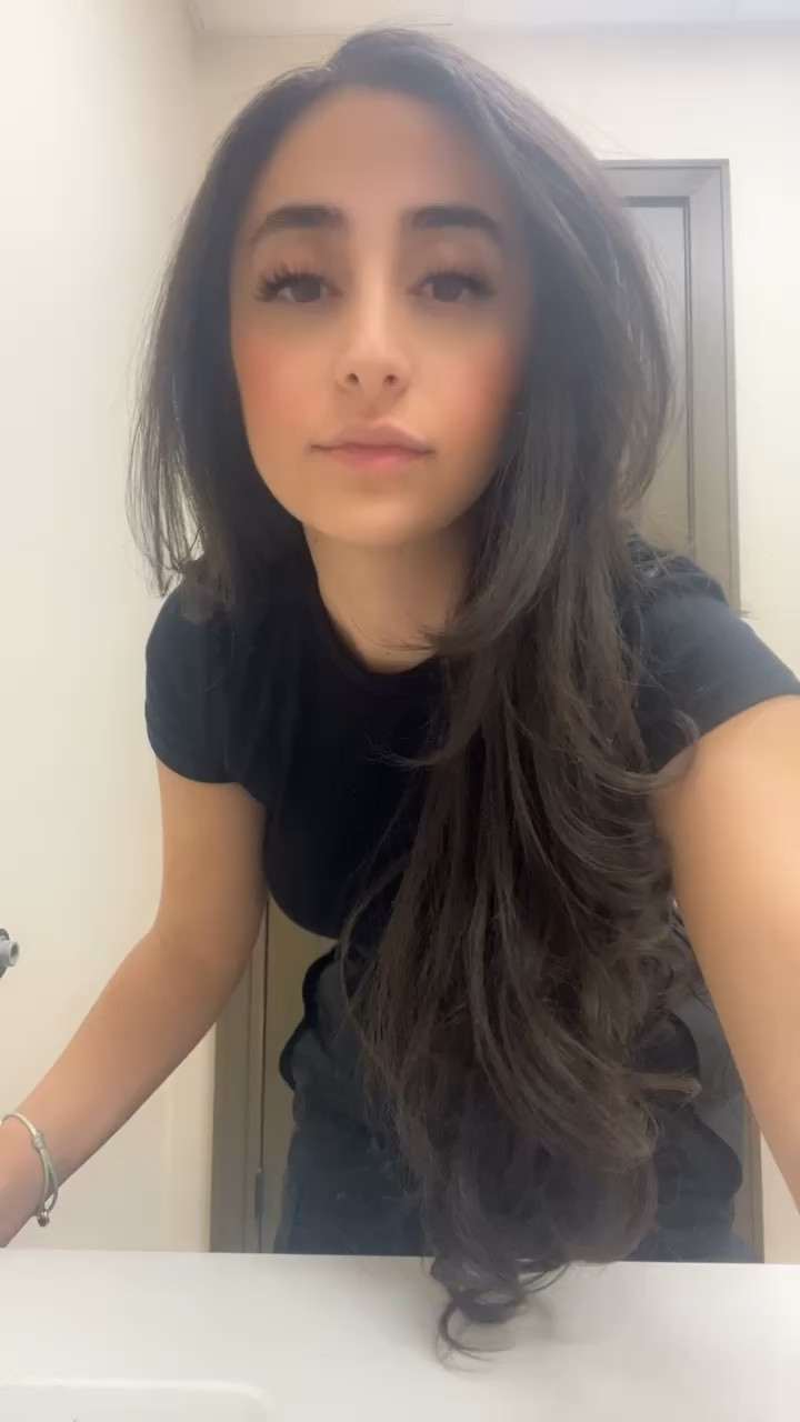 It’s been one week since getting her hair blow dried in her hair still looks amazing after putting in the Wow dream coat spray! 
#ltkhair #ltkbeauty