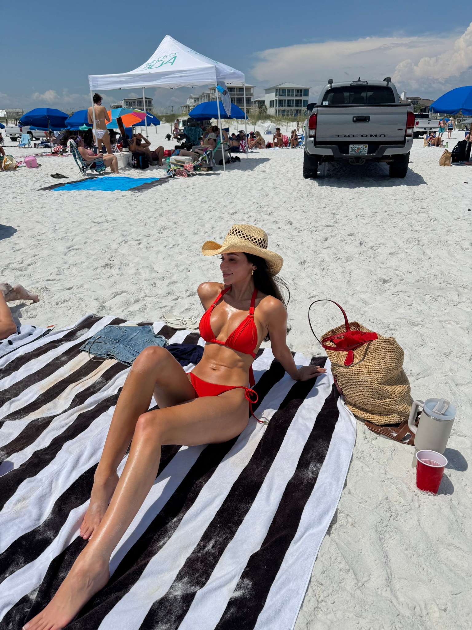 ❤️
top: small
bottom: small 

#LTKSeasonal #LTKFindsUnder100 #LTKStyleTip