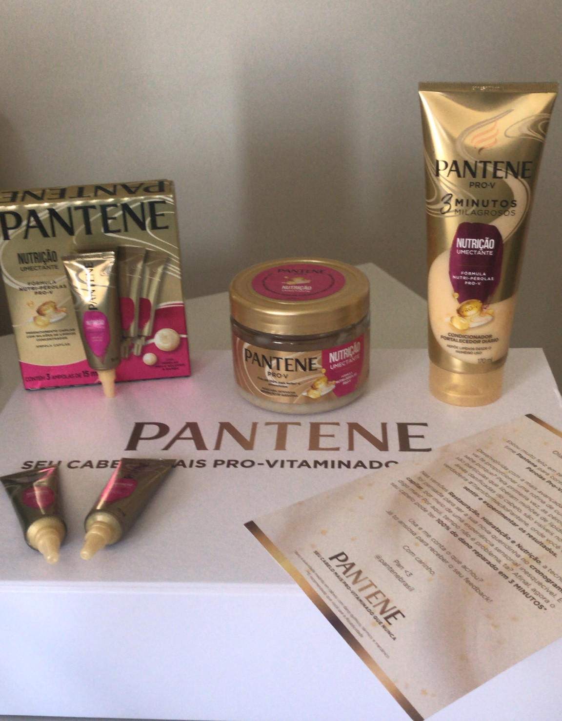 Linha perfeita para você nutrir os fios para deixá-los lindos e saudáveis .

O kit super hidrata os fios , doando brilho  e maciez .

#LTKSeasonal #LTKsalealert #LTKbeauty