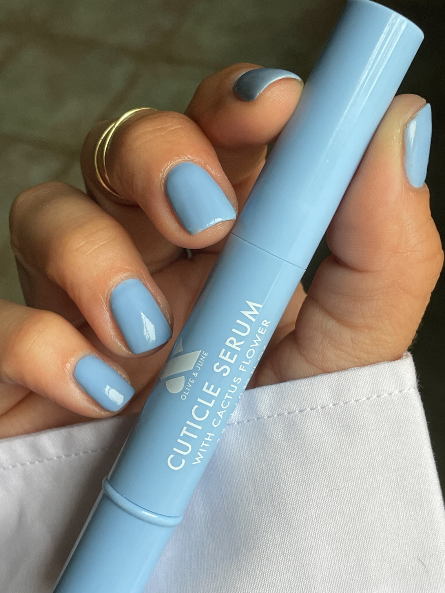 Limited edition cuticle serum available only in the new Olive & June summer mani system! You also get a “Shades of Searsucker” color poppy, nail file & the LE color Gold Drops (not pictured). 🩵 

#LTKBeauty