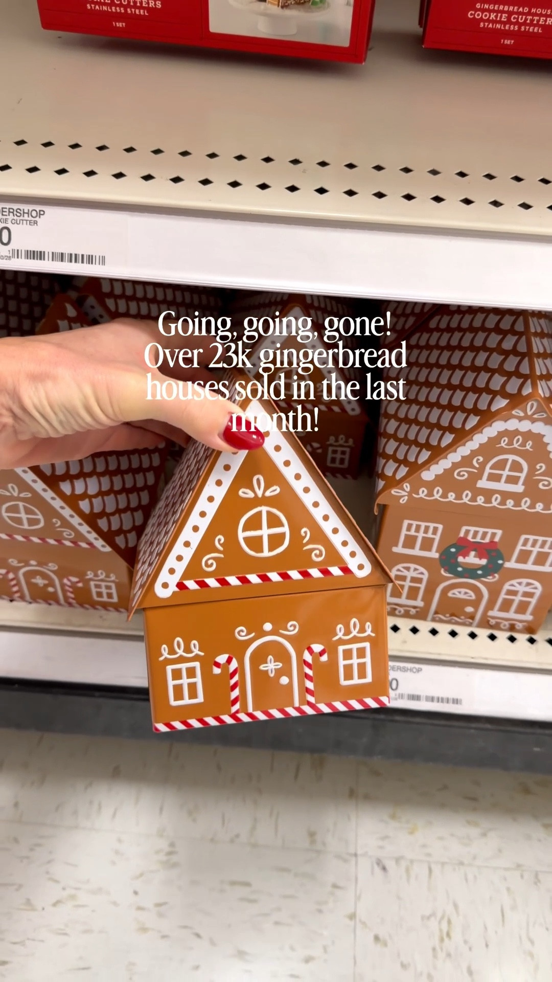 Comment GIFT for the links! 🎁

Over 23k of these gingerbread tins sold in the last month! $6 and available in 2 sizes. These are the cutest gift boxes for teachers, friends, neighbors, etc. Fill with your favorite things to gift (I used socks, lip gloss and a gift card), the possibilities are endless! 

#giftunder10 #giftunder15 #giftidea #holidaygifting #christmasgift

#LTKGiftGuide #LTKHoliday #LTKFindsUnder50