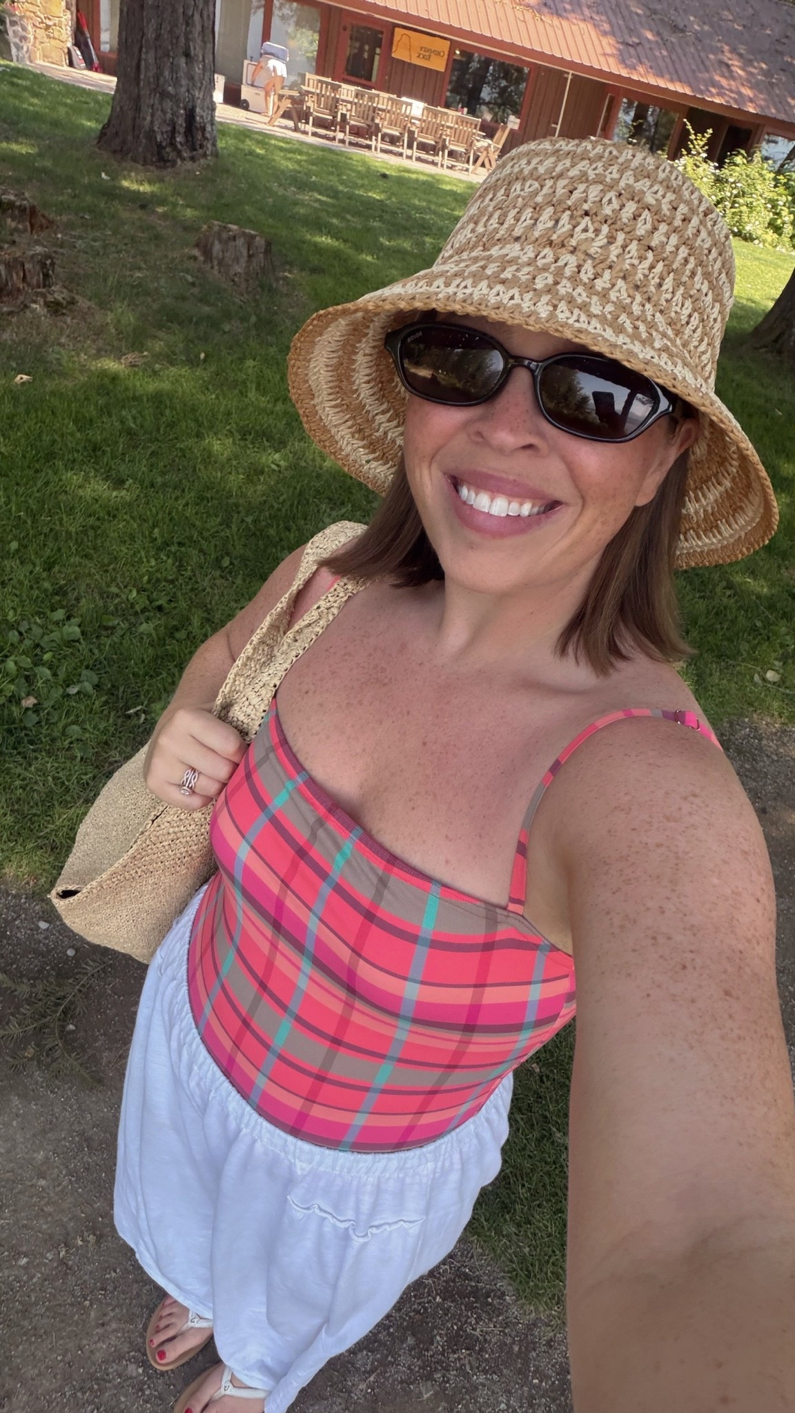 Lake Day Vacation OOTD 💦👒 size 8/10 | M/L | 5’4”

#LTKdayinmylife #LTKTravel #LTKootd