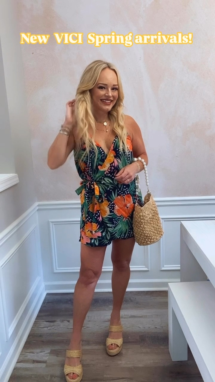 VICI 40% OFF right now code: VACAY40

My code: STEPHANIE30 (gives you 30% OFF always!) 

#LTKFindsUnder50 #LTKSaleAlert #LTKTravel