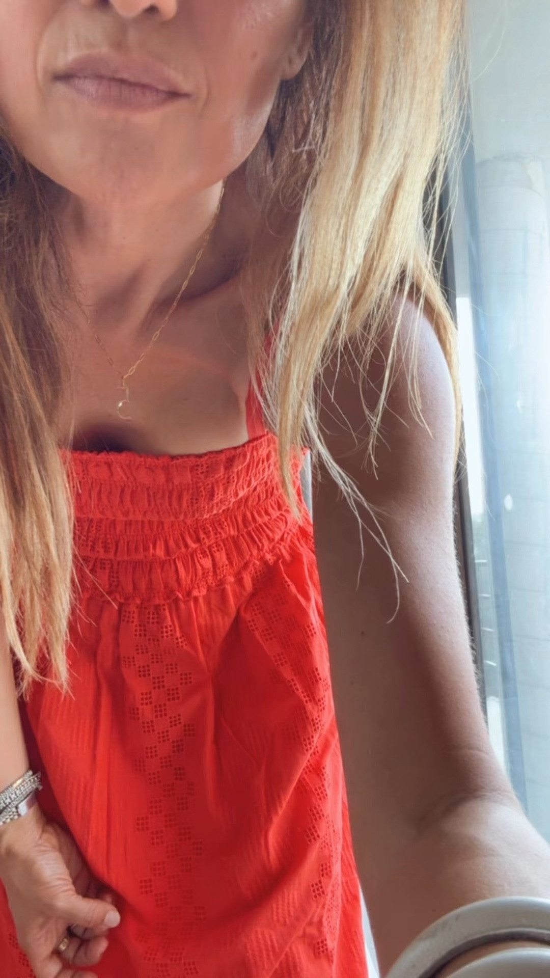 Splendid red smocked dress 
Size small shown tts 

#LTKmomlife #LTKmorningroutine