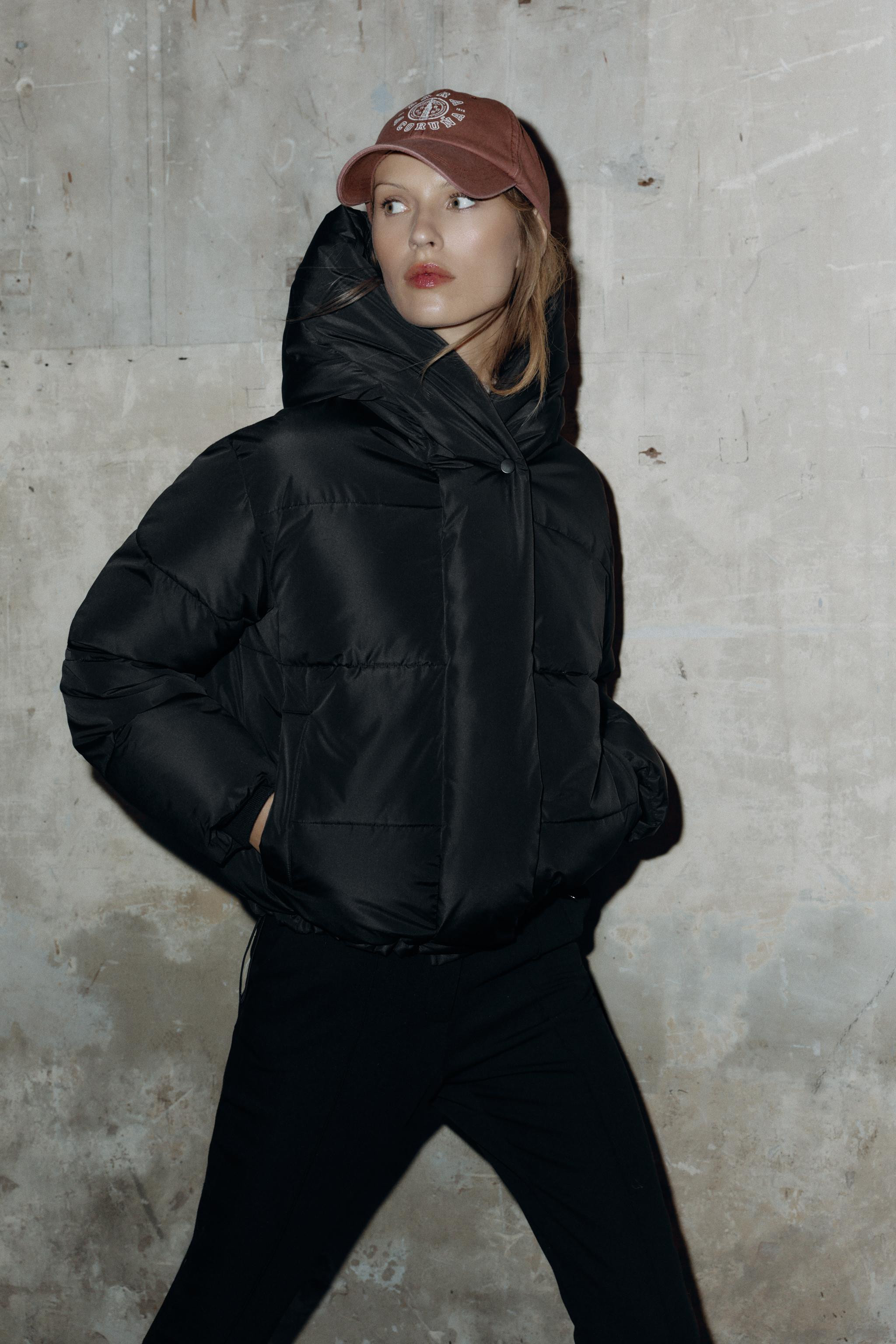 SHORT WATER-REPELLENT WINDPROOF HOODED ANORAK | Zara UK
