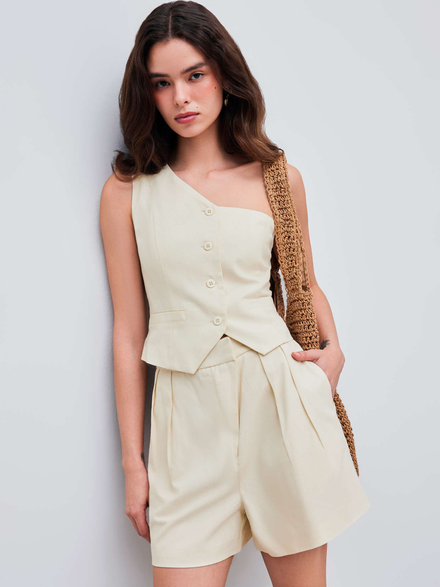 Linen-blend Asymmetrical Neck Solid Vest | Cider