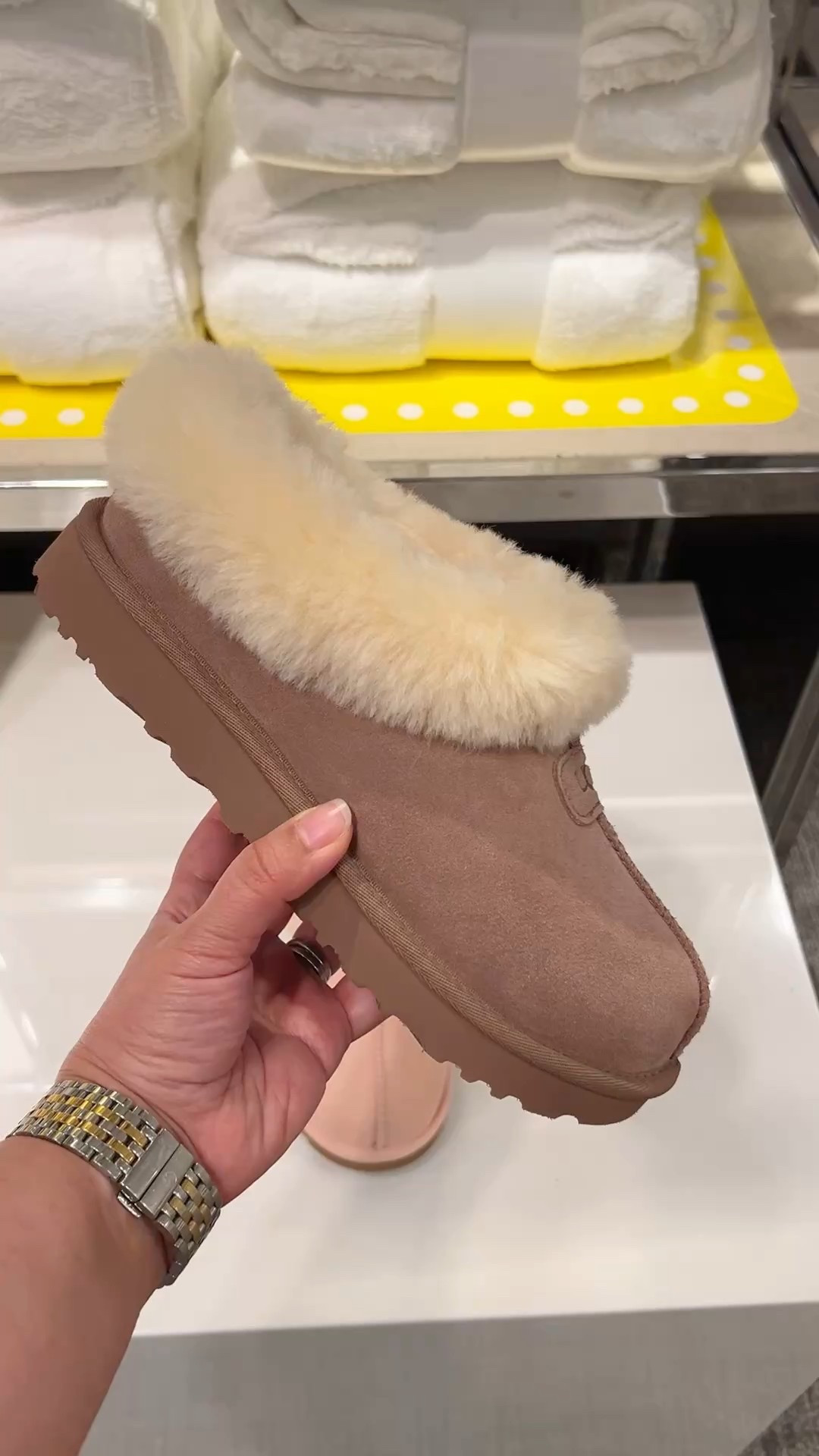 Uggs on sale! This is one of the best times of year to buy Uggs while they’re still available and on sale. Grab these slippers while they’re under $70! They make great gifts for the holidays too.

#LTKFindsUnder100 #LTKSaleAlert #LTKShoeCrush