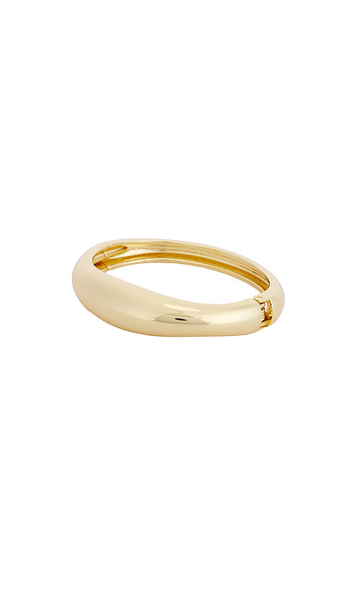Ettika Dreamy Dome Bangle in Metallic Gold. | Revolve Clothing (Global)