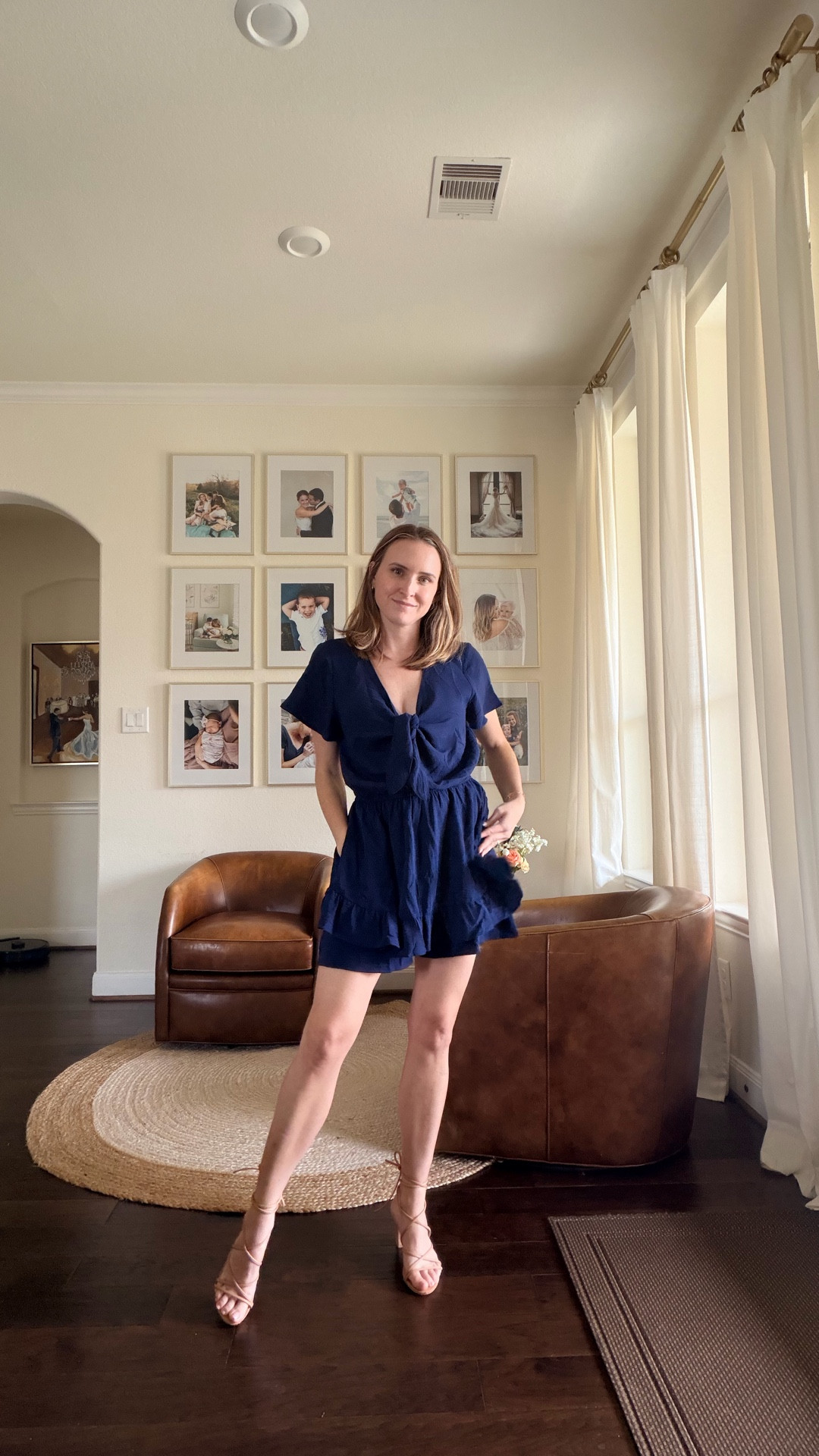 Elevated romper! Comes in a multiple colors. 

I’m in the small.
