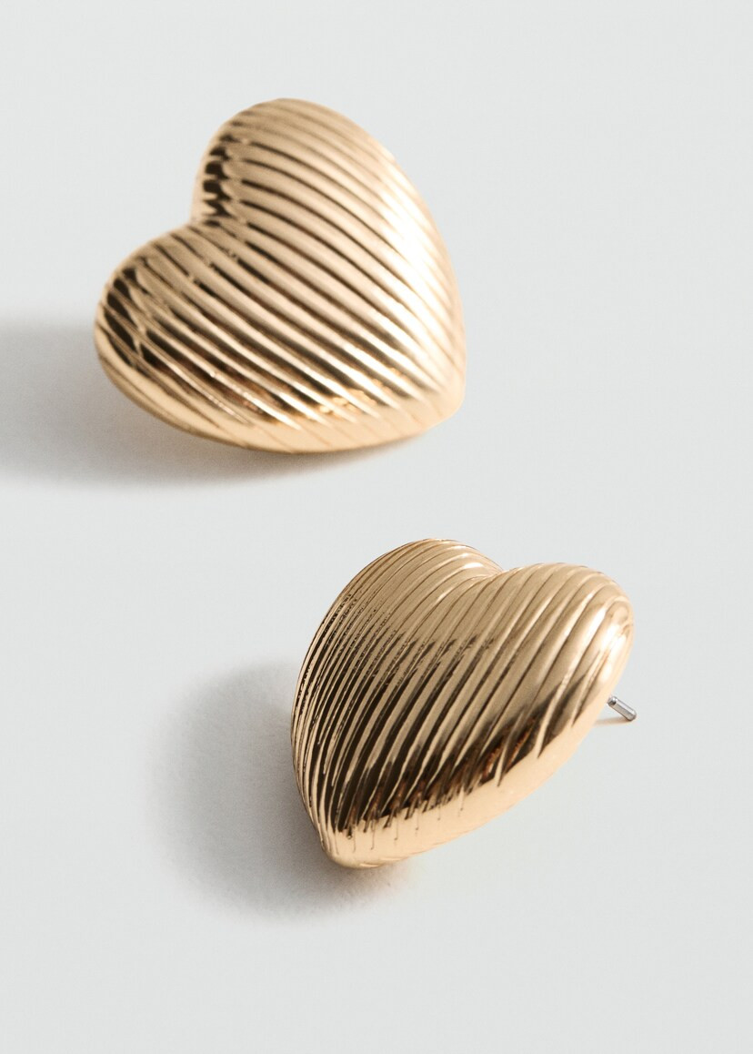 Textured heart earrings - Women | MANGO United Kingdom | MANGO (UK)