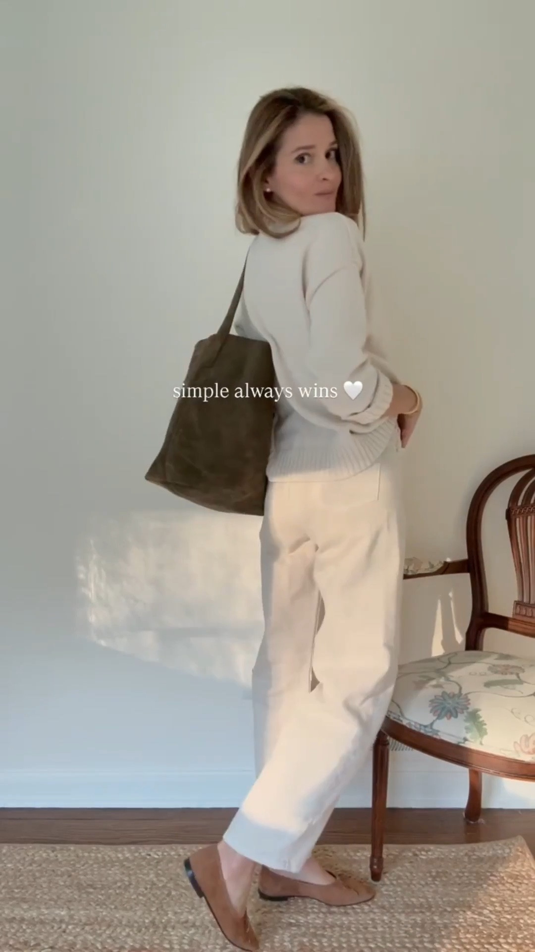 Happy Tuesday all! Sharing today’s OOTD that I’m so excited about. I love some winter white with intentional and subtle pops of color. 

Gap 100% cotton oversized crew neck is one of the best cotton crew necks I’ve found and the price is amazing. Currently on sale for $63, this sweater always sells out and for good reason • Citizens of Humanity Miro Jeans are one of my top 5 jeans. Love the subtle barrel shape to add some dimension and fun while still being classic. Love the almond white color to blend effortlessly with the sweater • A. Soliani flats are next level good. Gorgeous caramel suede that adds that pop of color against the white outfit. Linked a few other lower price point alts I also own and love • Madewell green side bag is sold out but also love their shopper tote that they make in a similar olive 🫒 green • Ray Ban sunnies, Amazon studs and a Tuckernuck bracelet to add a little bit of bling. I just love how the white outfit and gold go together. 

Sizing notes:
Sweater: small (TTS for an oversized look)
Jeans: 24 (size down 1)
Flats 7 (TTS)

Have a great Tuesday all!

Xx Meg 