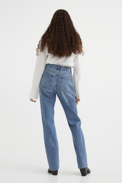 Straight High Jeans | H&M (DE, AT, CH, NL, FI)
