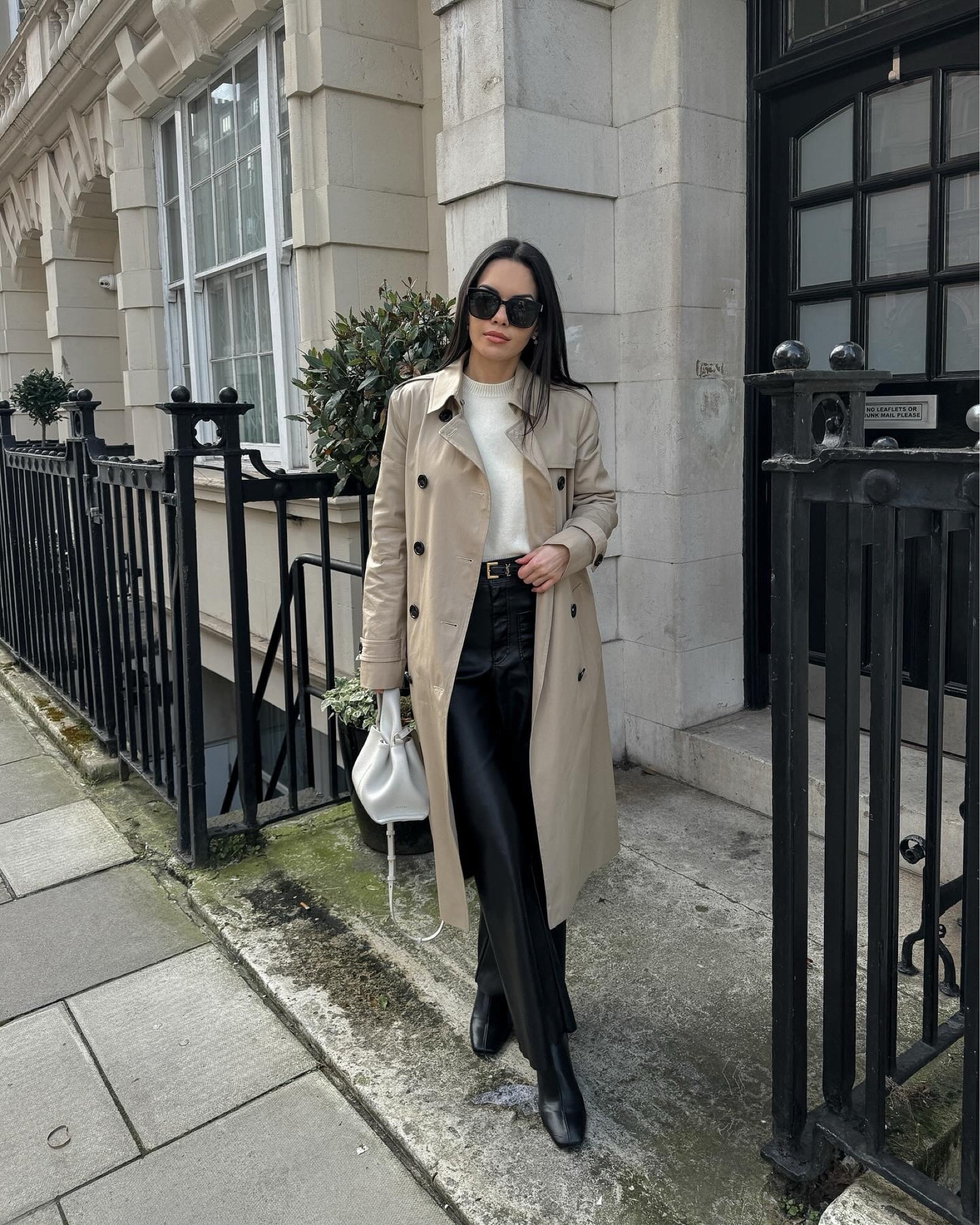 Classic look 💛 

Spring outfit, trench coat, spring fashion, neutral outfit 

#LTKshoecrush #LTKstyletip #LTKSeasonal