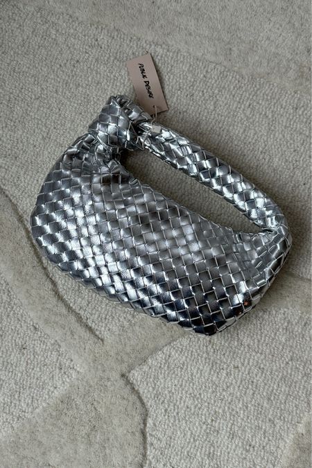 The most beautiful metallic bag for the cold season🪩
Bottega bag dupe | Designer dupes | Silver bag | Valentine’s Day outfit ideas | Trending bag | Metallic accessories | Statement 

#LTKU #LTKstyletip #LTKitbag