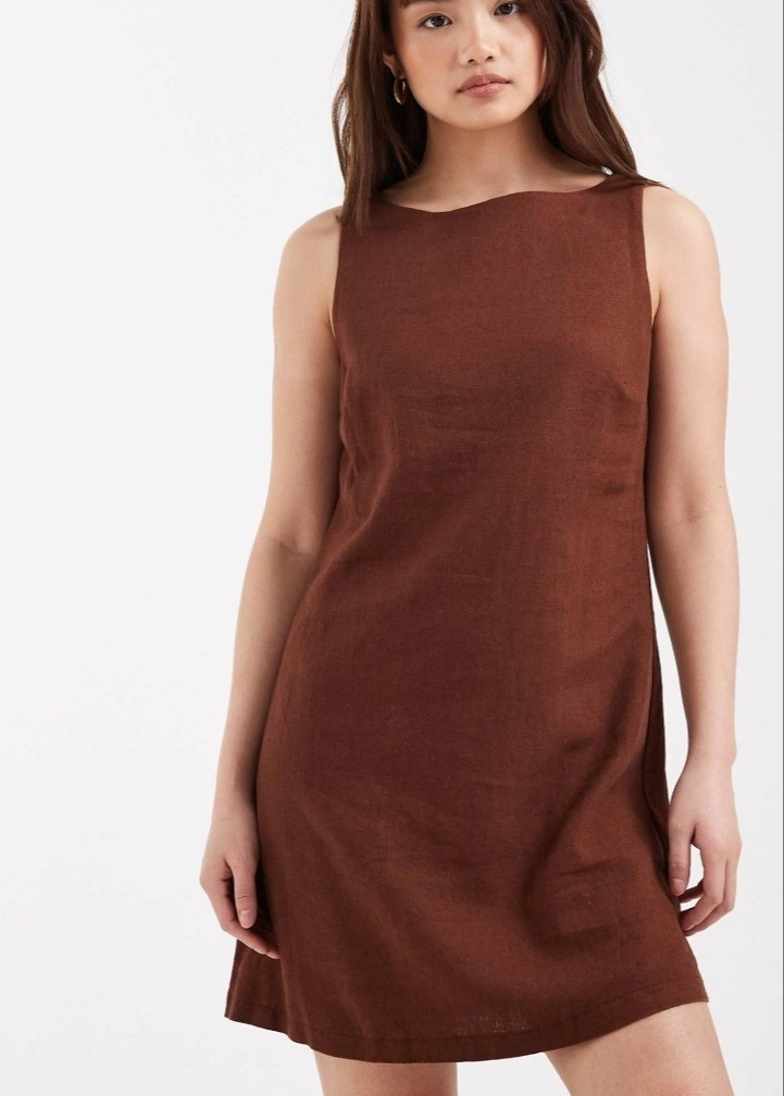 Vestido corto marrón.Petite brown mini dress for short women for summer.

#LTKPetite #LTKMidsize