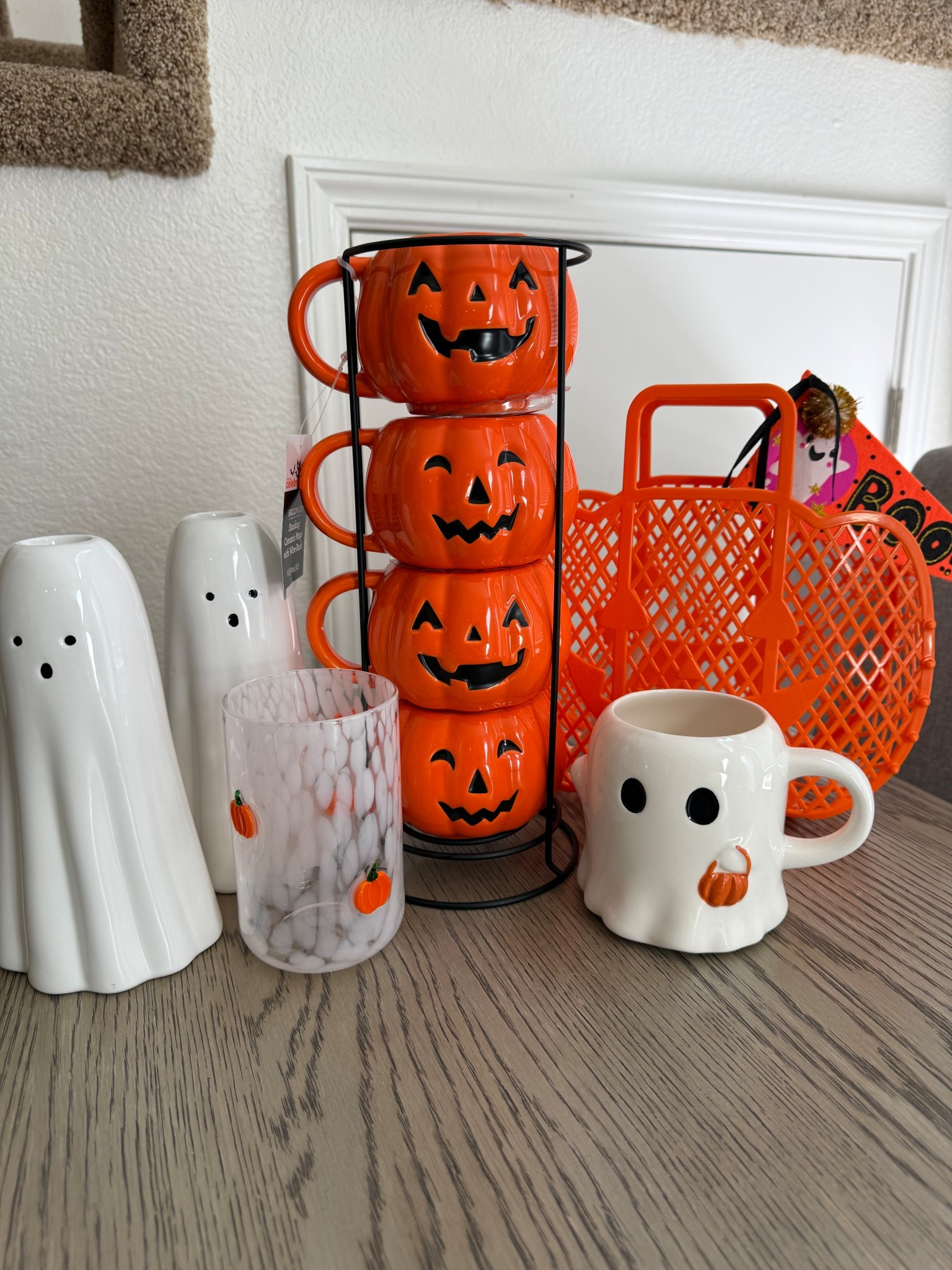 Cutesy Halloween finds currently at Walmart! All under $15! I’m not usually big on Halloween decor, but there are so many cute items I couldn’t help it! And I think having kids has changed my decor 😉
Can’t wait to put my ghost tapered candle holder up on my mantel. So many cute drinkware options too including a look for less! And found Caden’s boo basket!


#LTKFindsUnder50 #LTKHome #LTKSeasonal