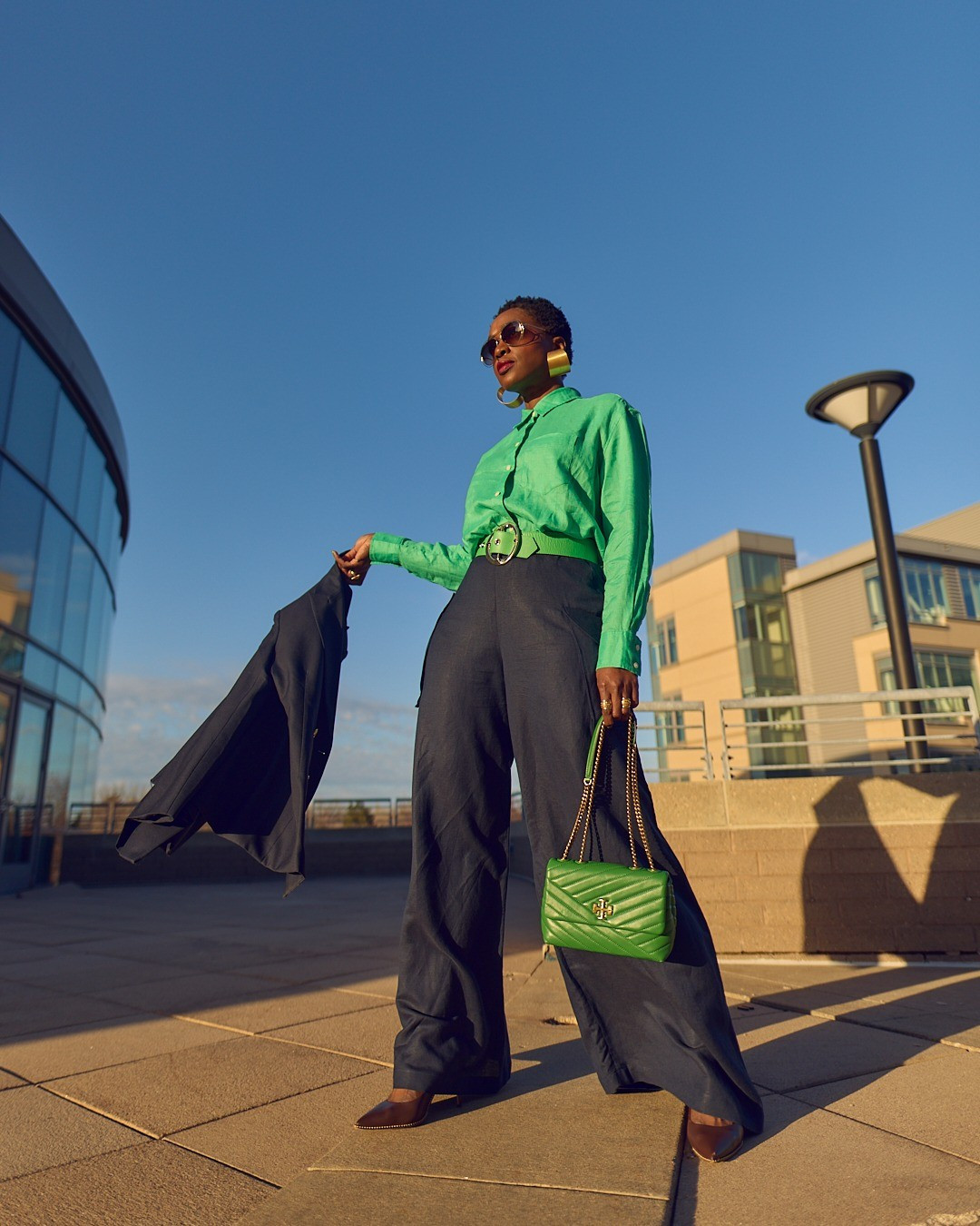 A pop of Kelly green is perfect for Spring! Wearing navy blue wide-leg pants with a green linen shirt for work 💚 classic workwear, effortless fashion, office chic, Gap shirts, Sézane, comfy heels, green leather handbag

#LTKootd #LTKOver40 #LTKWorkwear