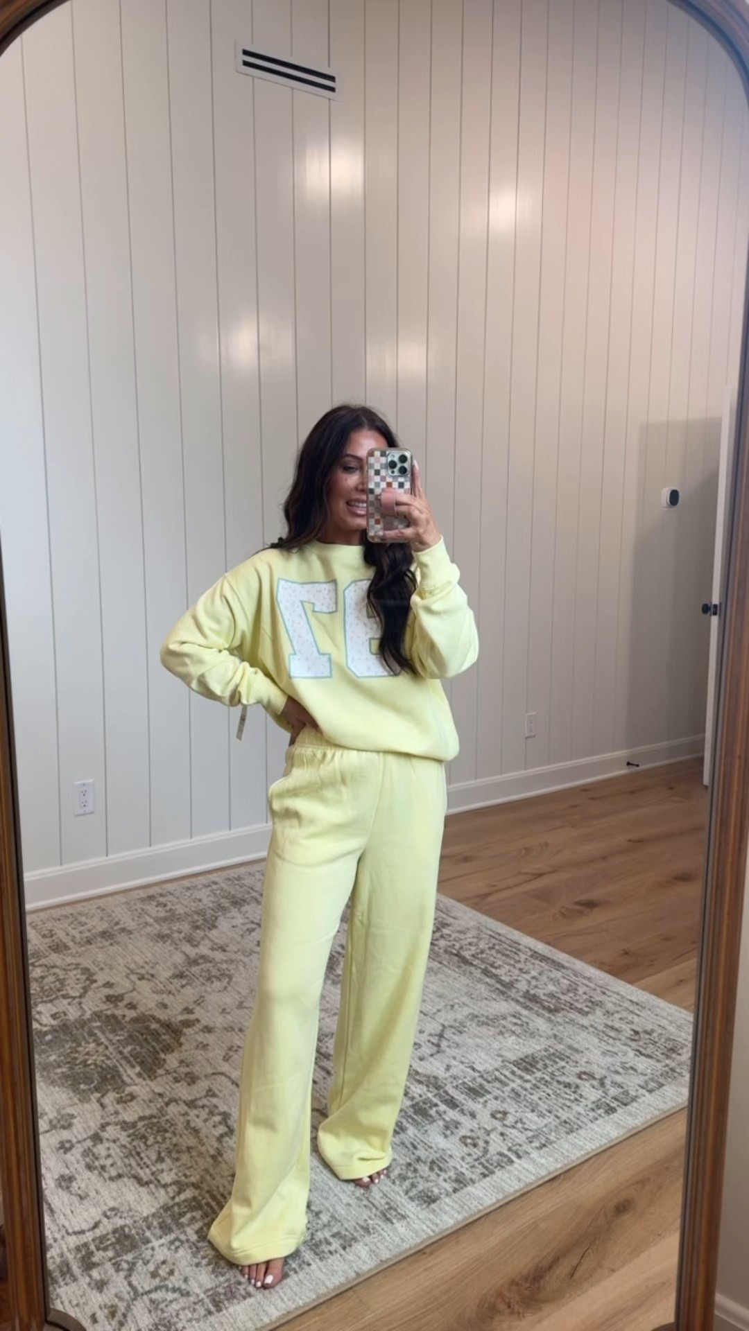 @walmartstyle bringing me to life with the fun bright colors but keeping the cozy 👏

I’m in a size small 

#ltkstyle

#LTKootd #LTKFindsUnder50