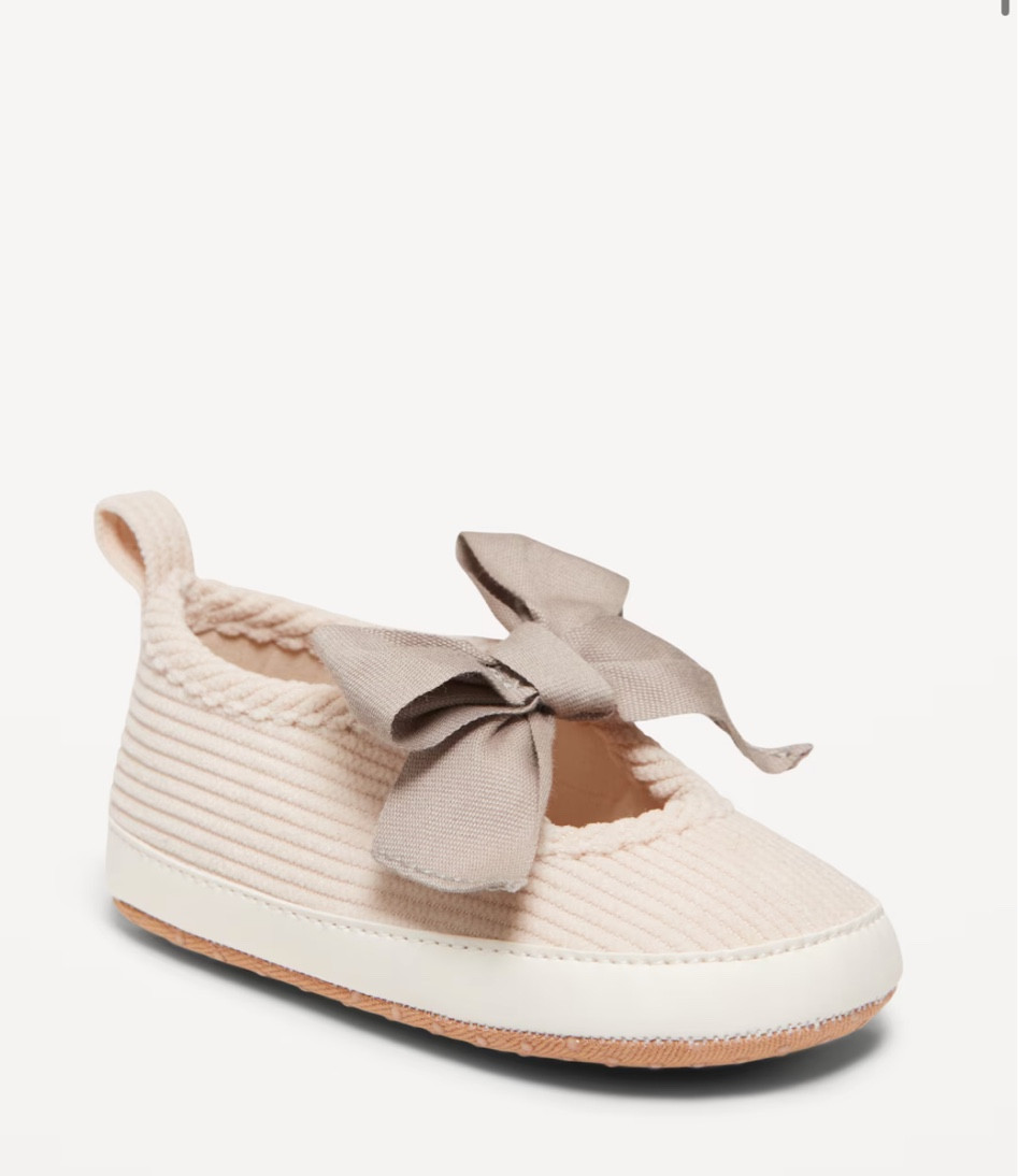 Corduroy Bow Sneakers for Baby

#LTKSeasonal #LTKBaby #LTKKids